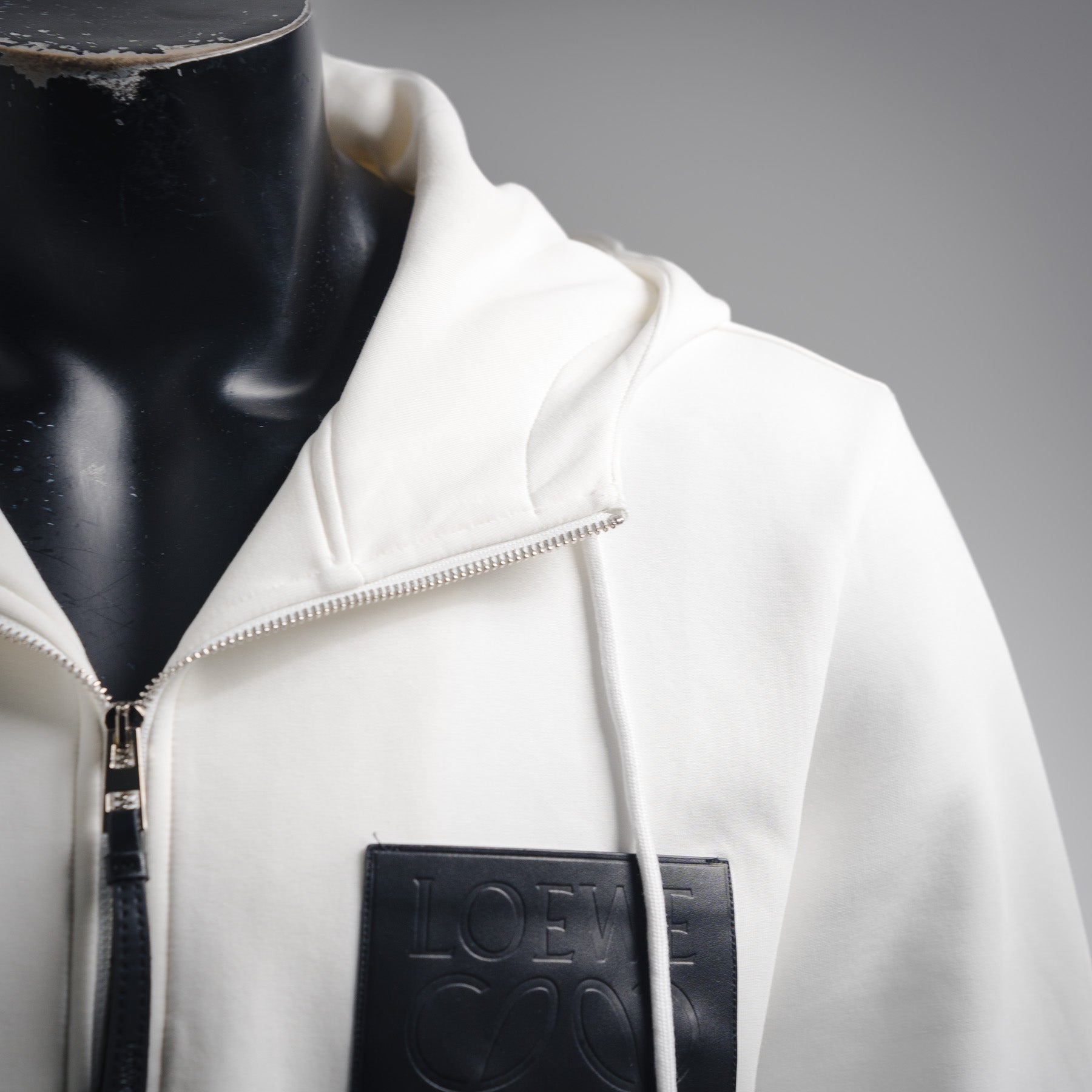 Loe 25fw hoodie jacket