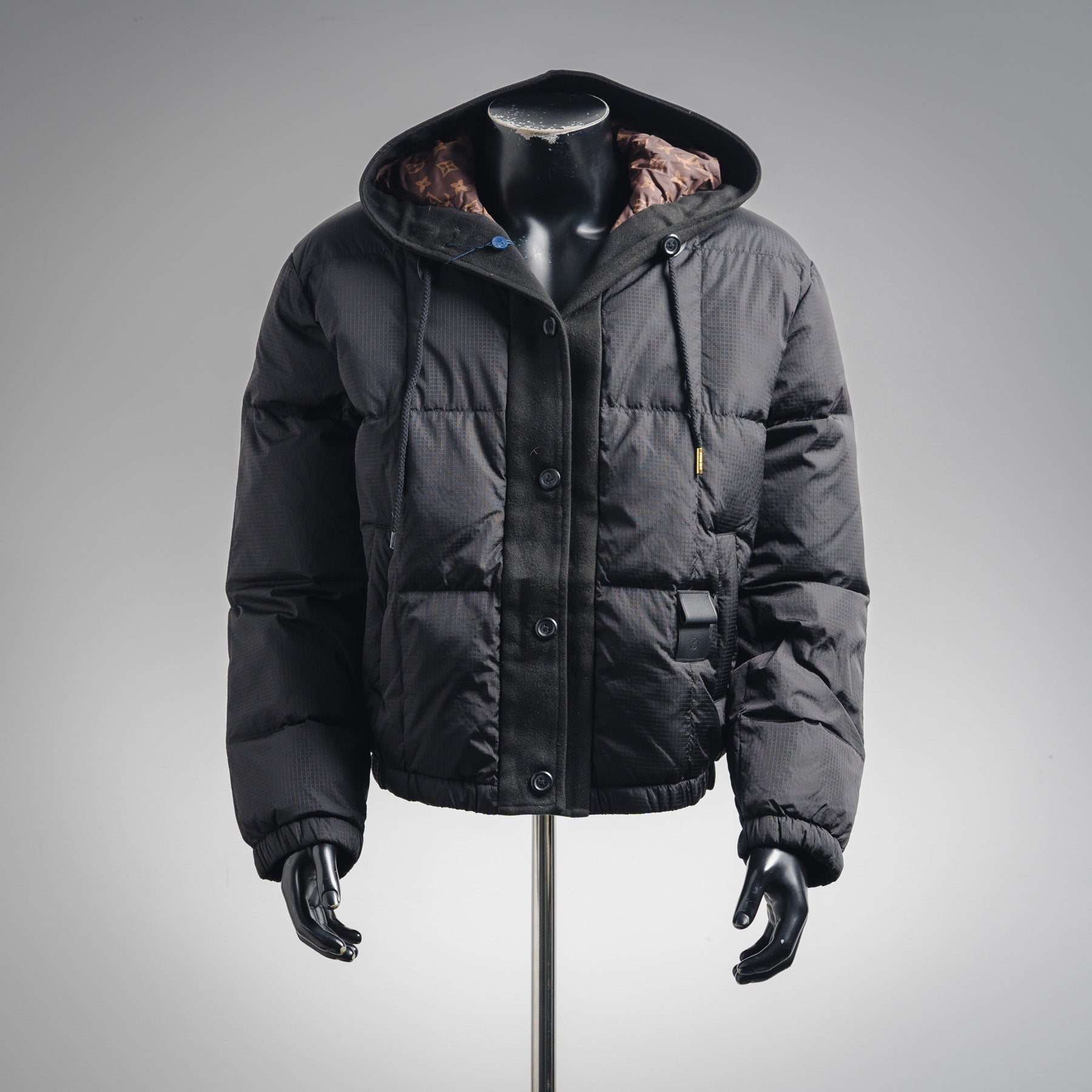 Louis 25fw down jacket