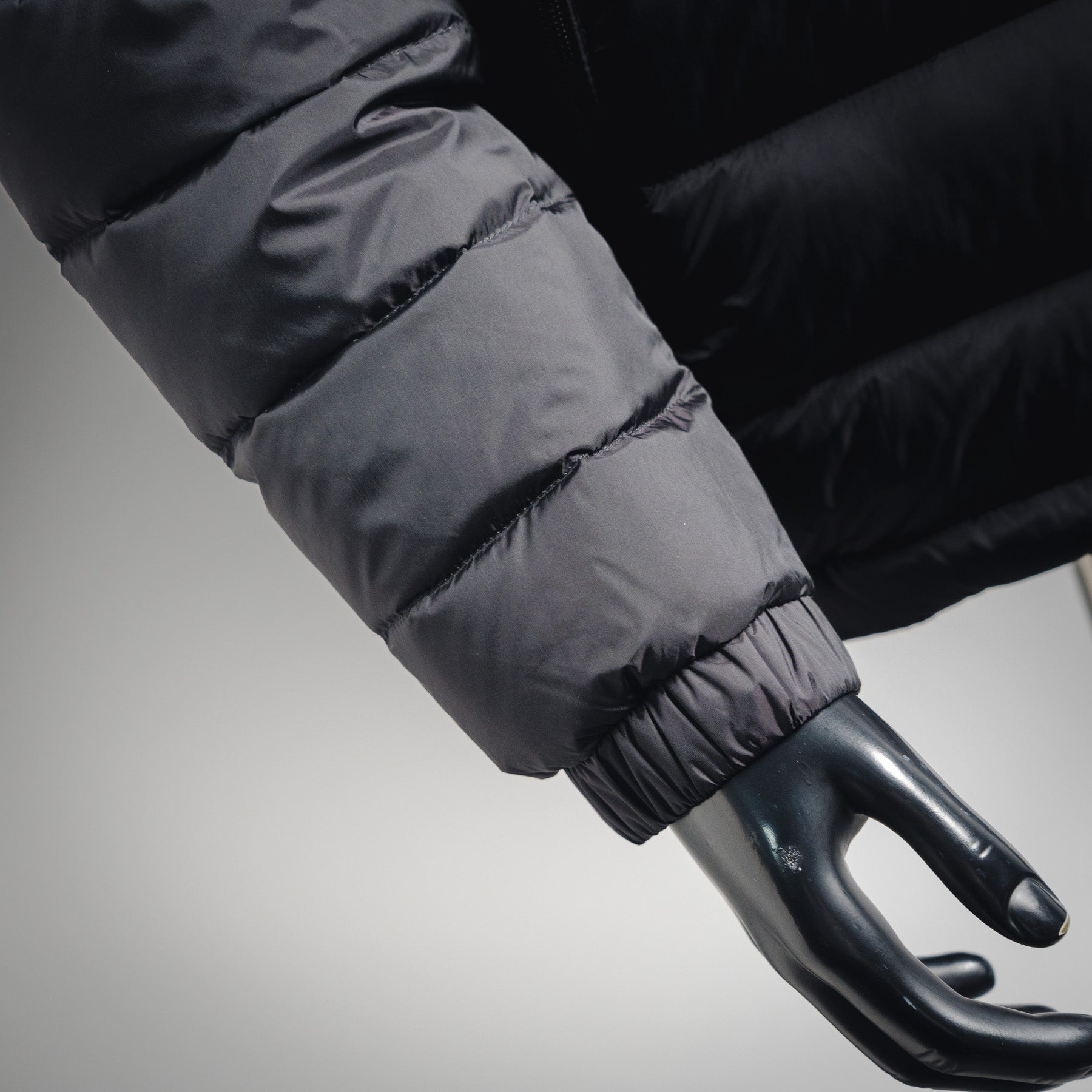 Mon 25fw down jacket