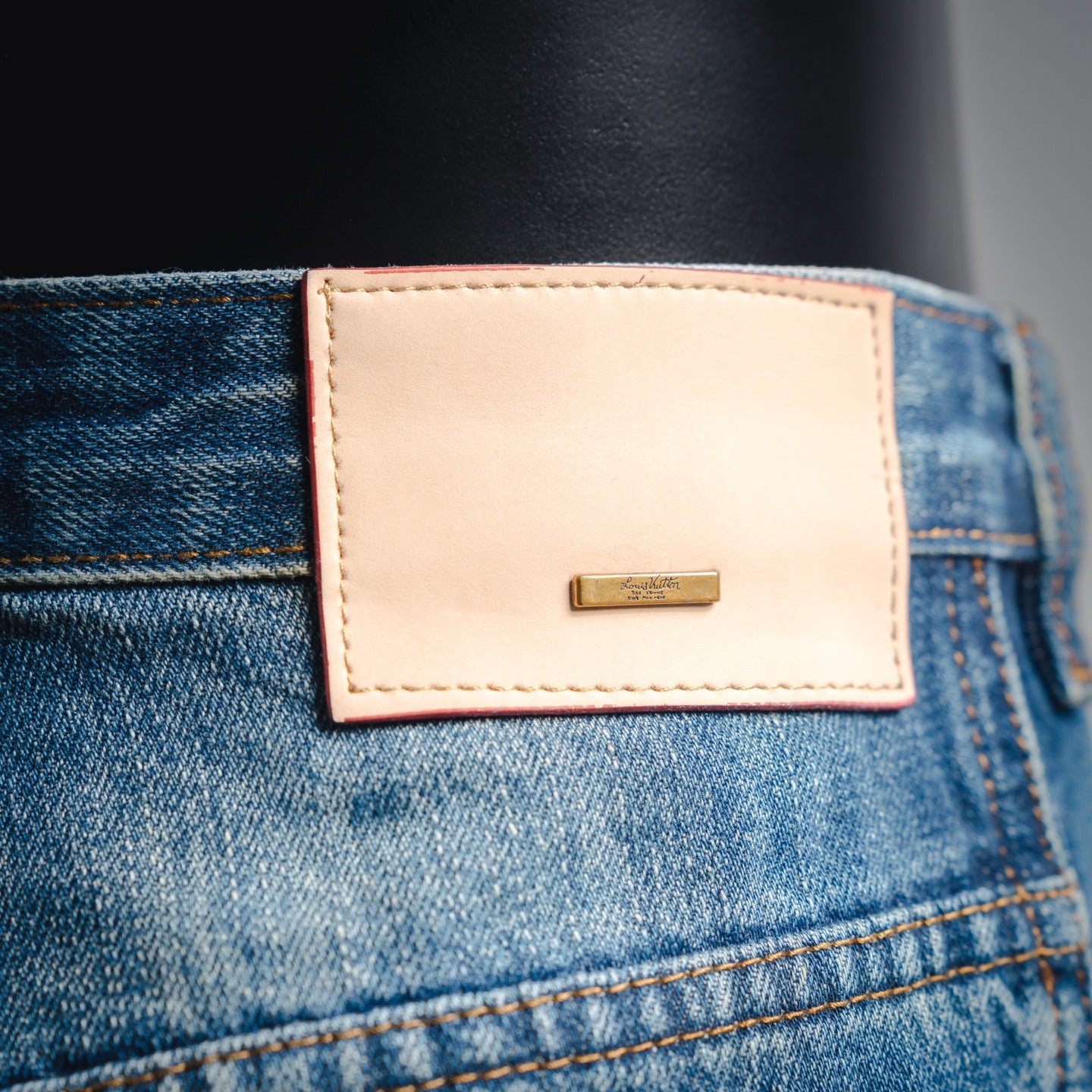 Louis 25fw washed jeans