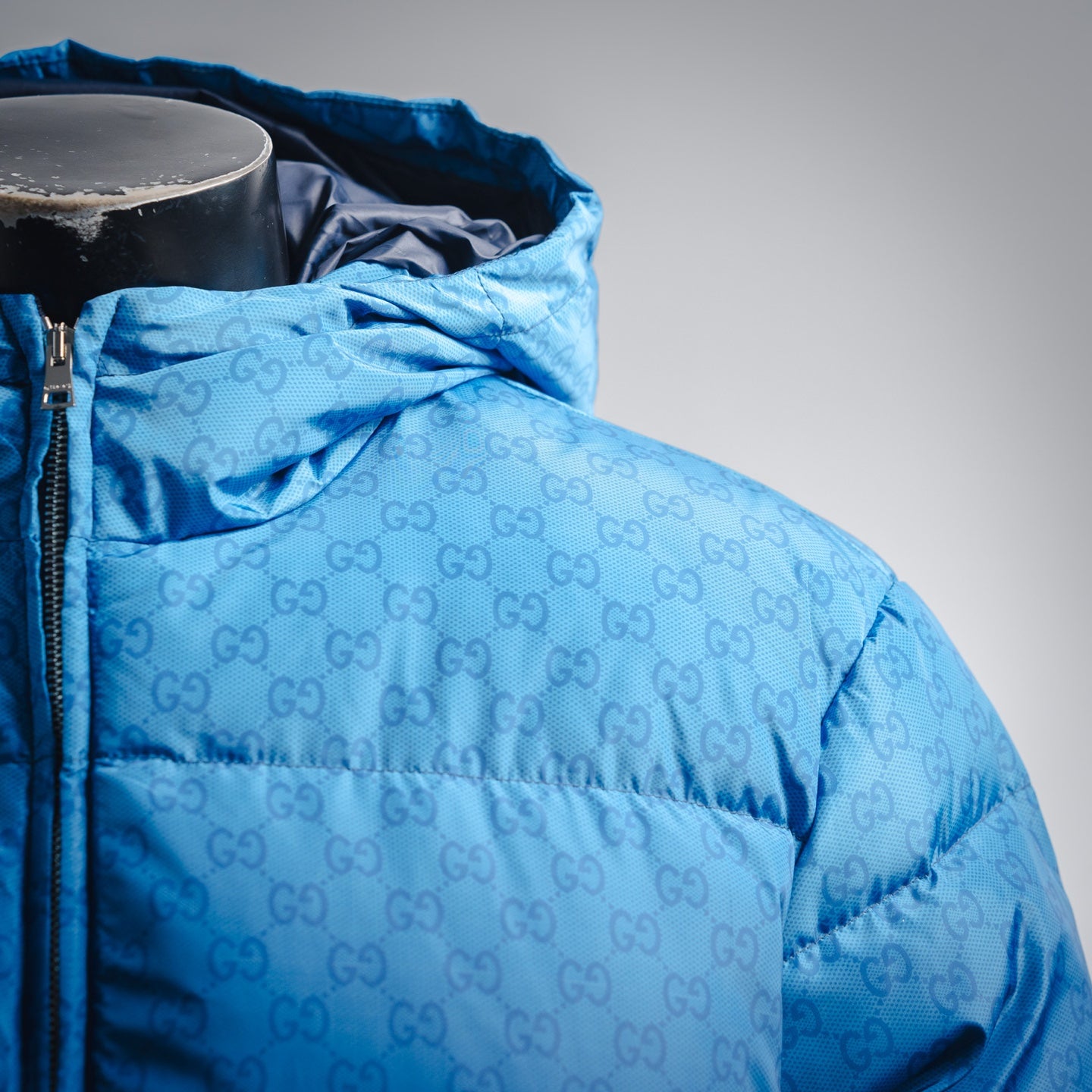Guc 25fw down jacket