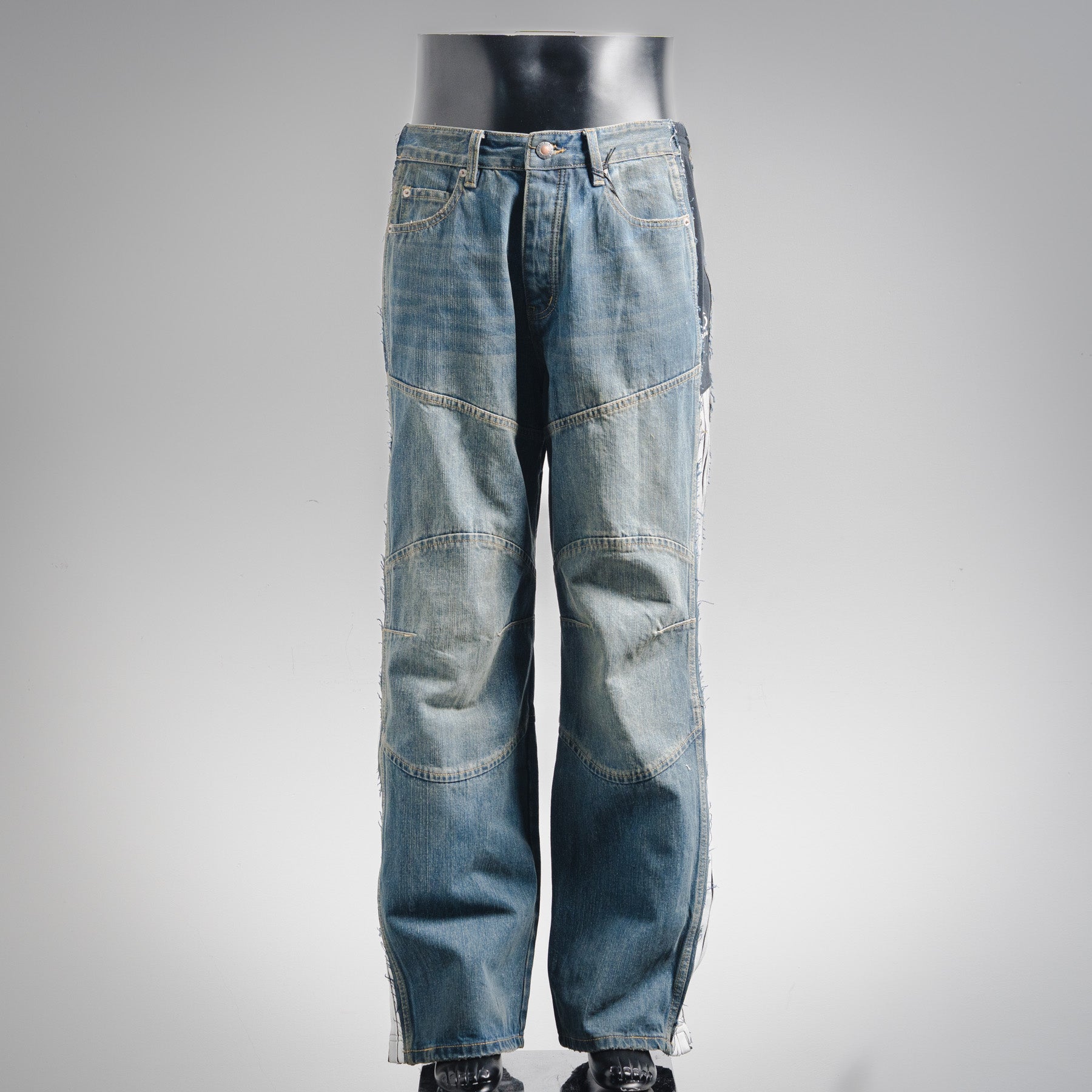 Balen 25fw embroidered jeans