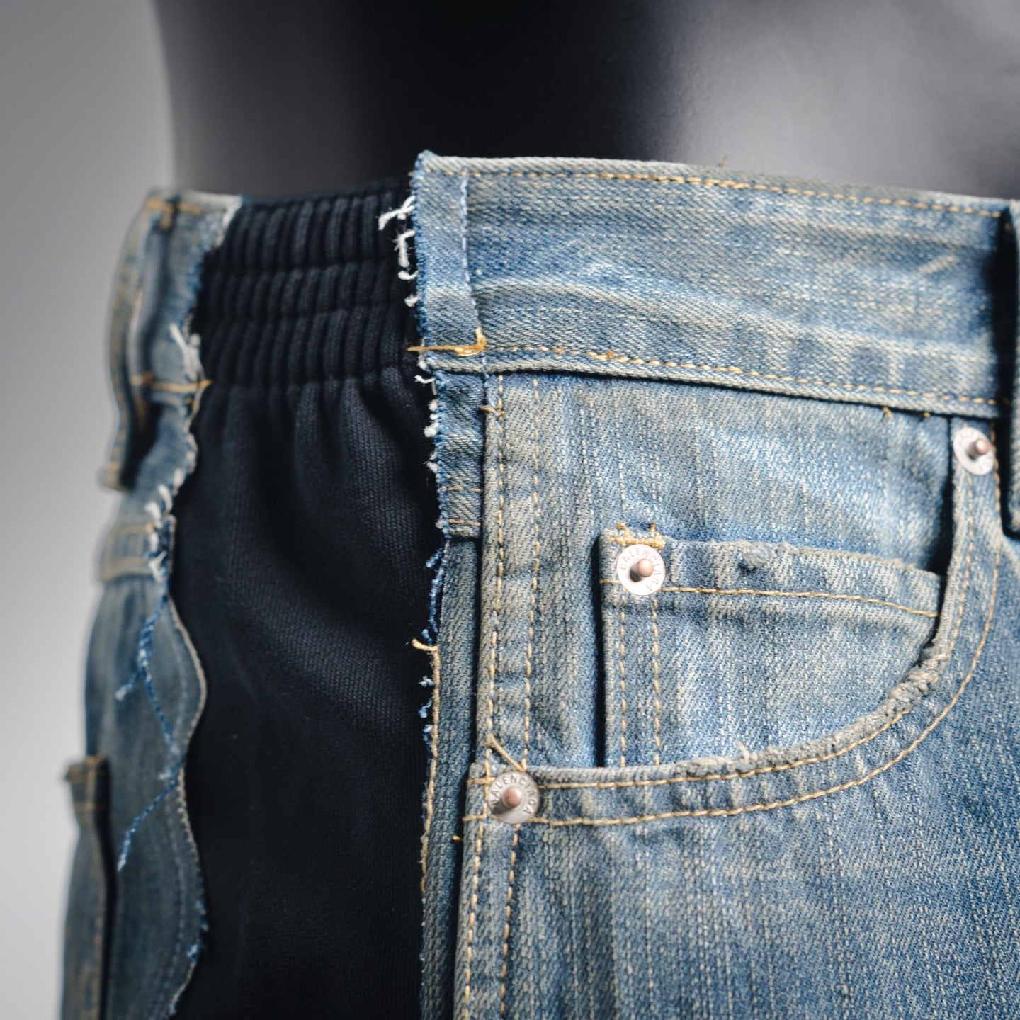 Balen 25fw embroidered jeans