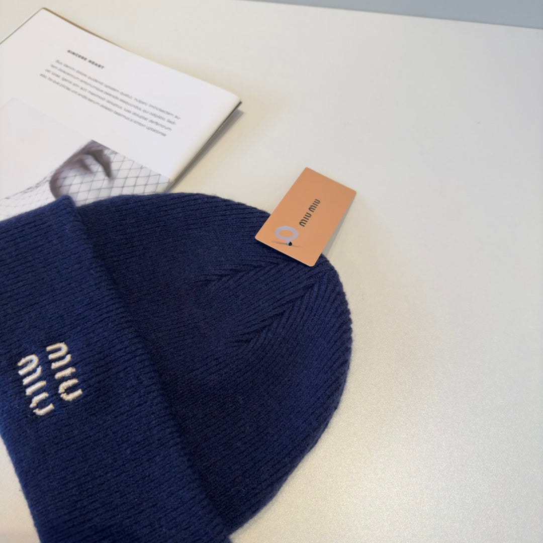 Miu 25fw all-match hat