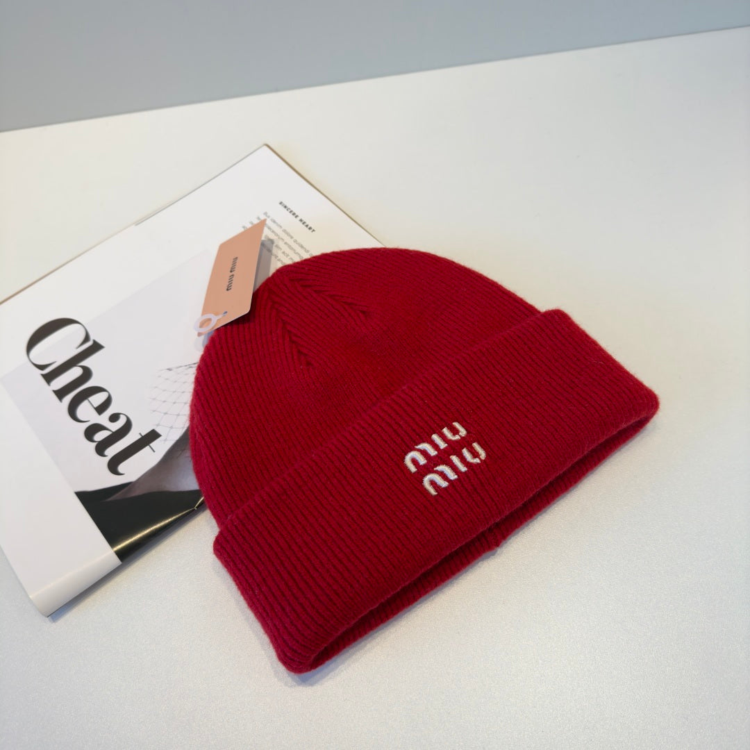 Miu 25fw all-match hat