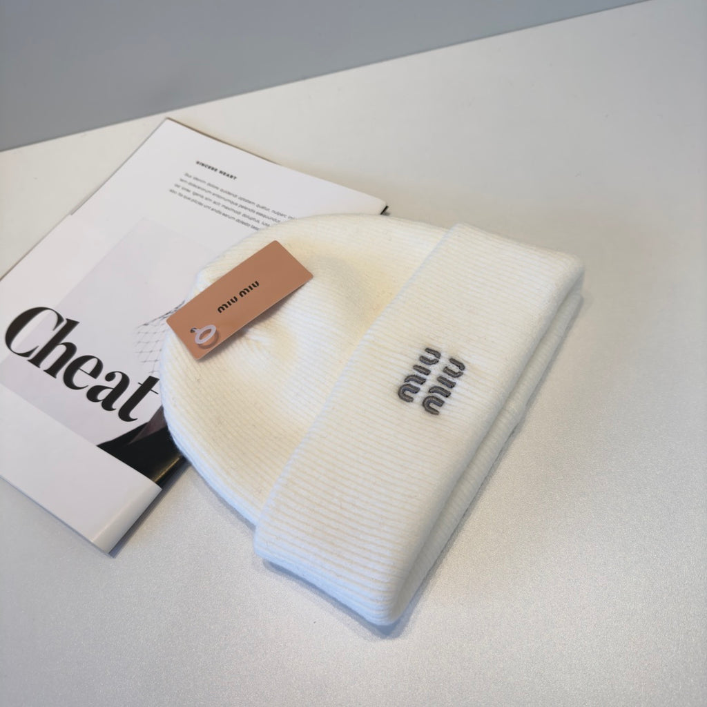 Miu 25fw all-match hat