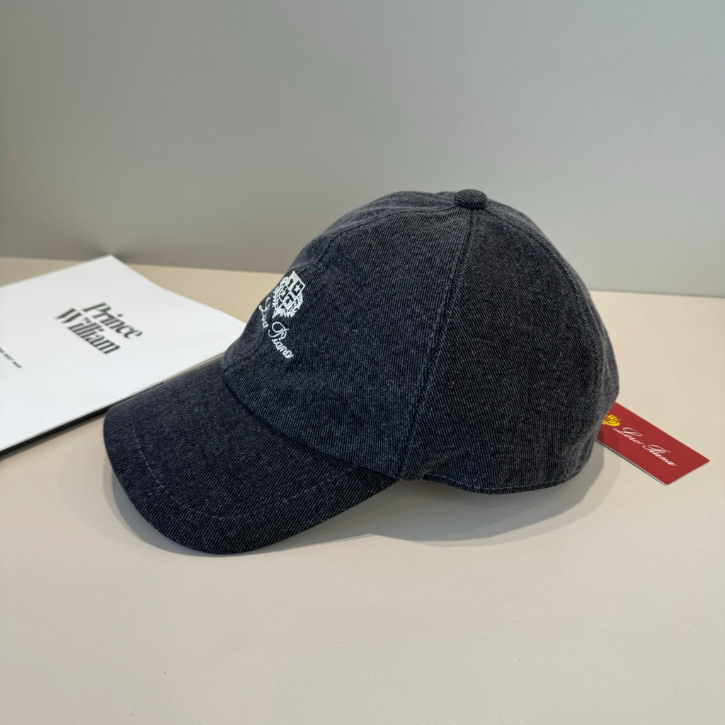 Loro 25fw all-match hat