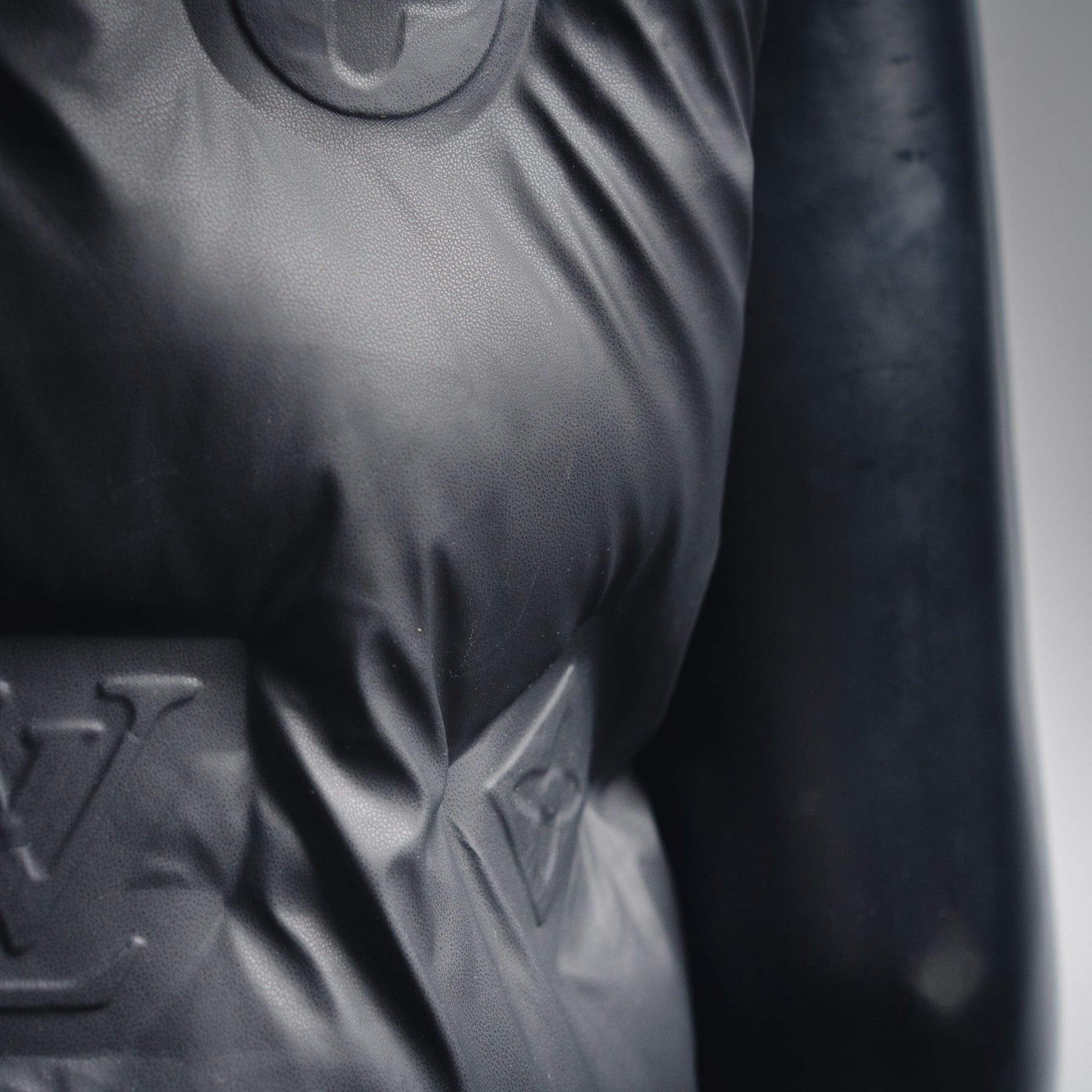 Louis 25fw down vest