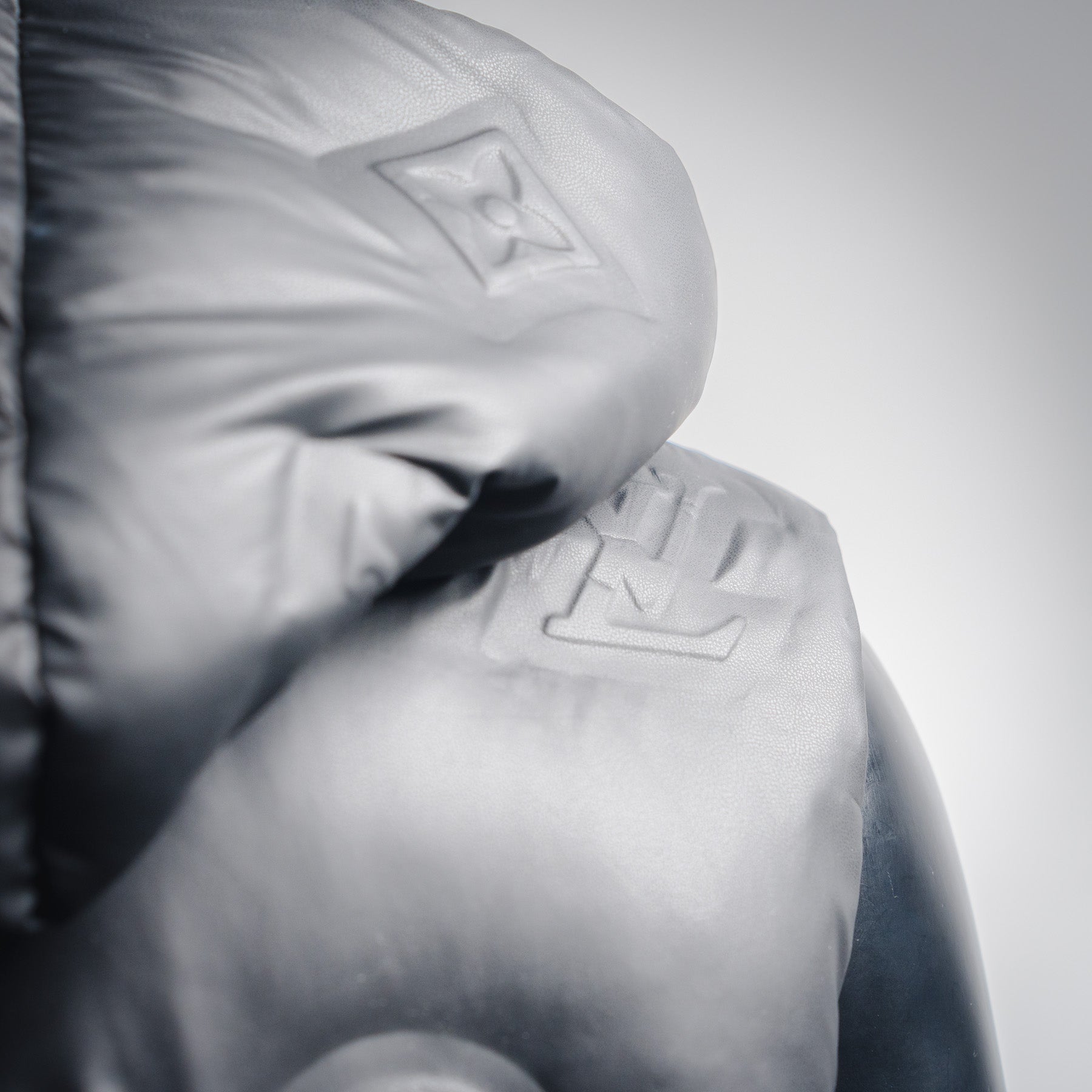 Louis 25fw down vest