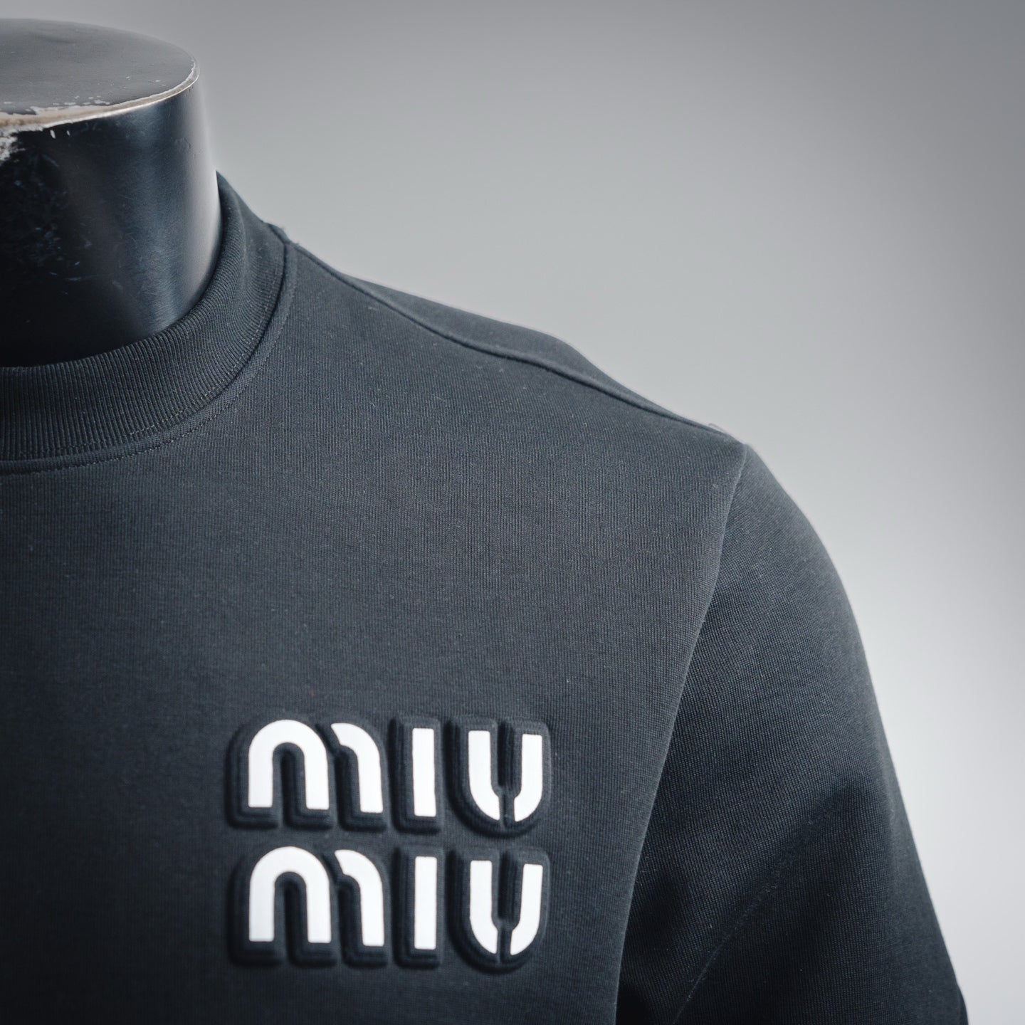 Miu 25fw jacquard sweatshirt
