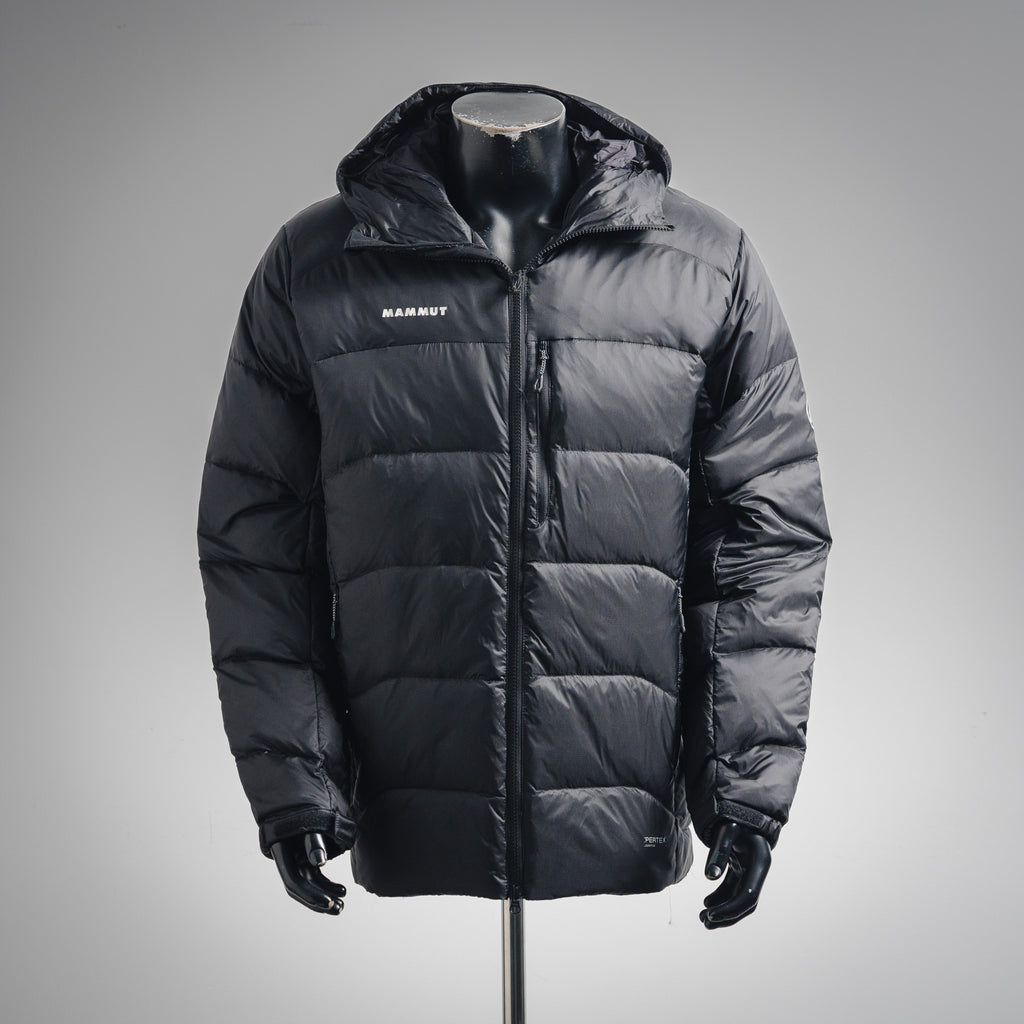 Mapmmut 25fw down jacket