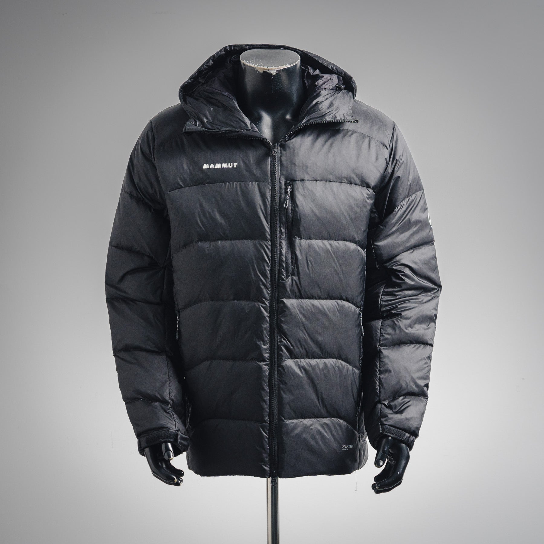 Mapmmut 25fw down jacket