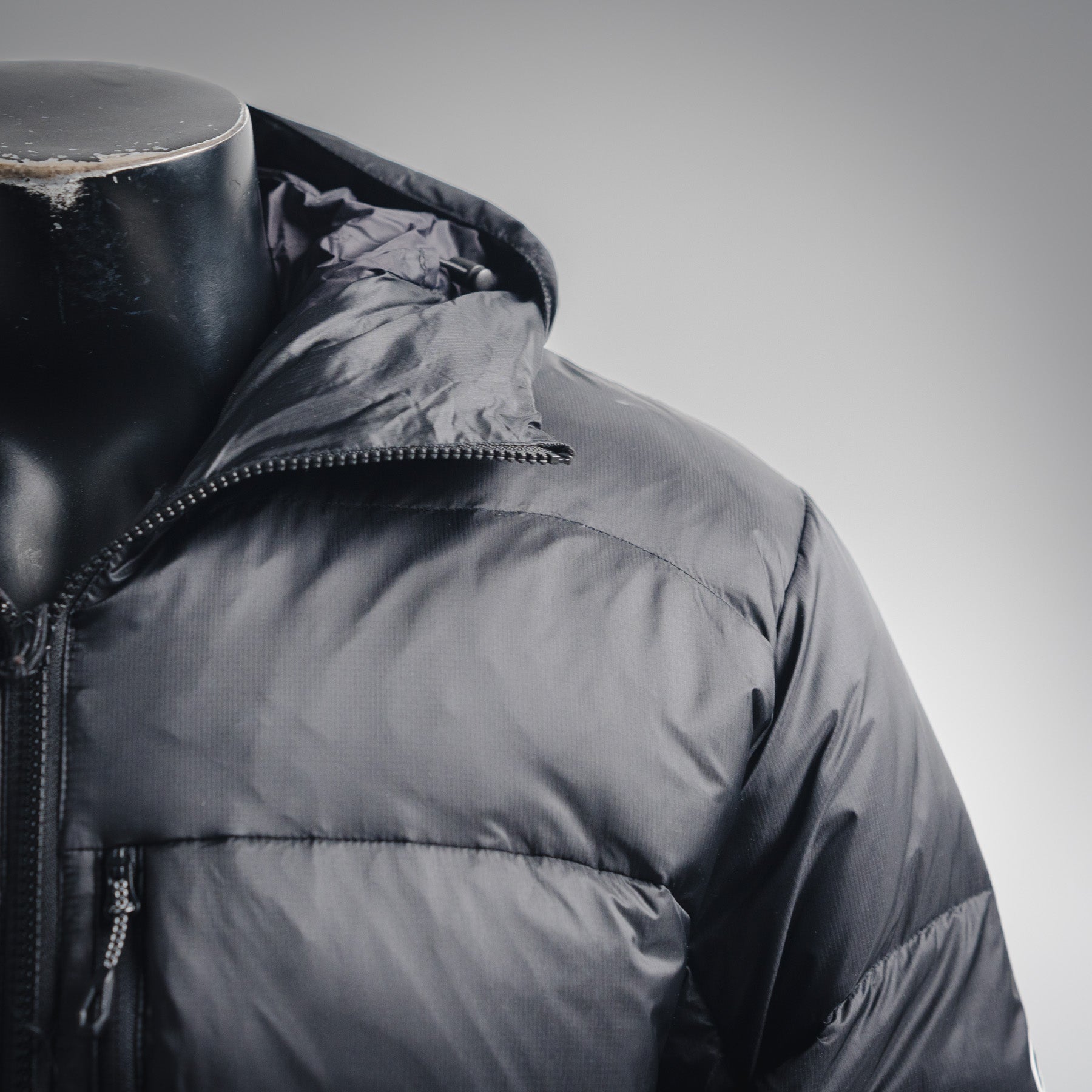 Mapmmut 25fw down jacket