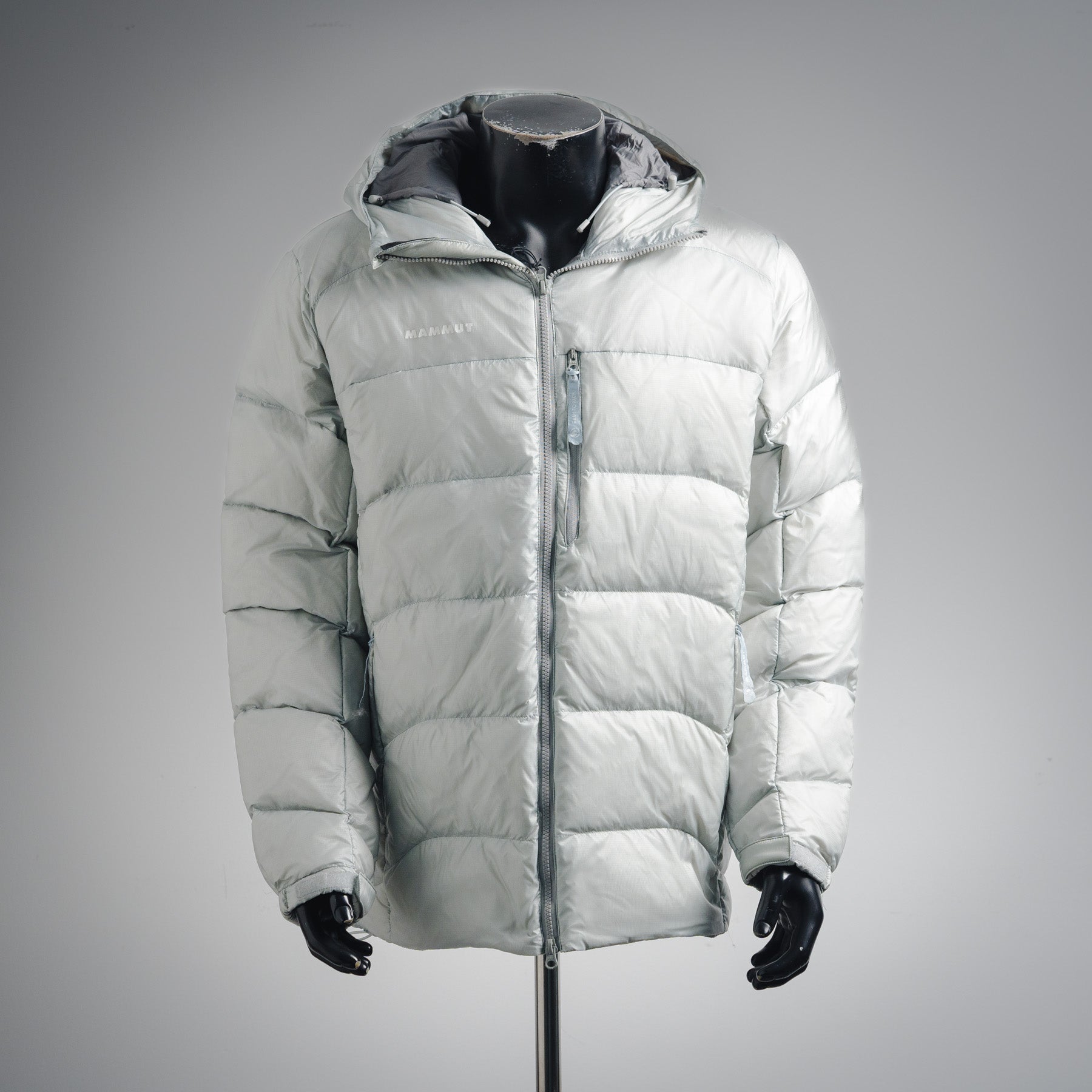 Mapmmut 25fw down jacket