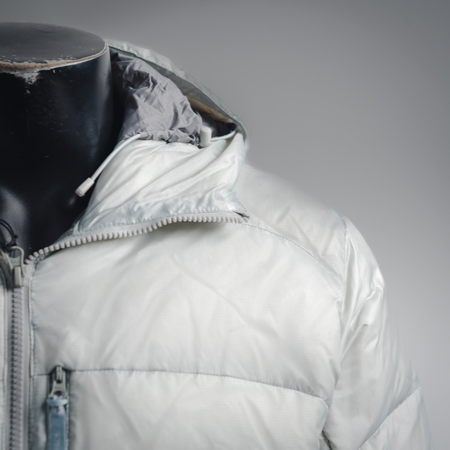 Mapmmut 25fw down jacket