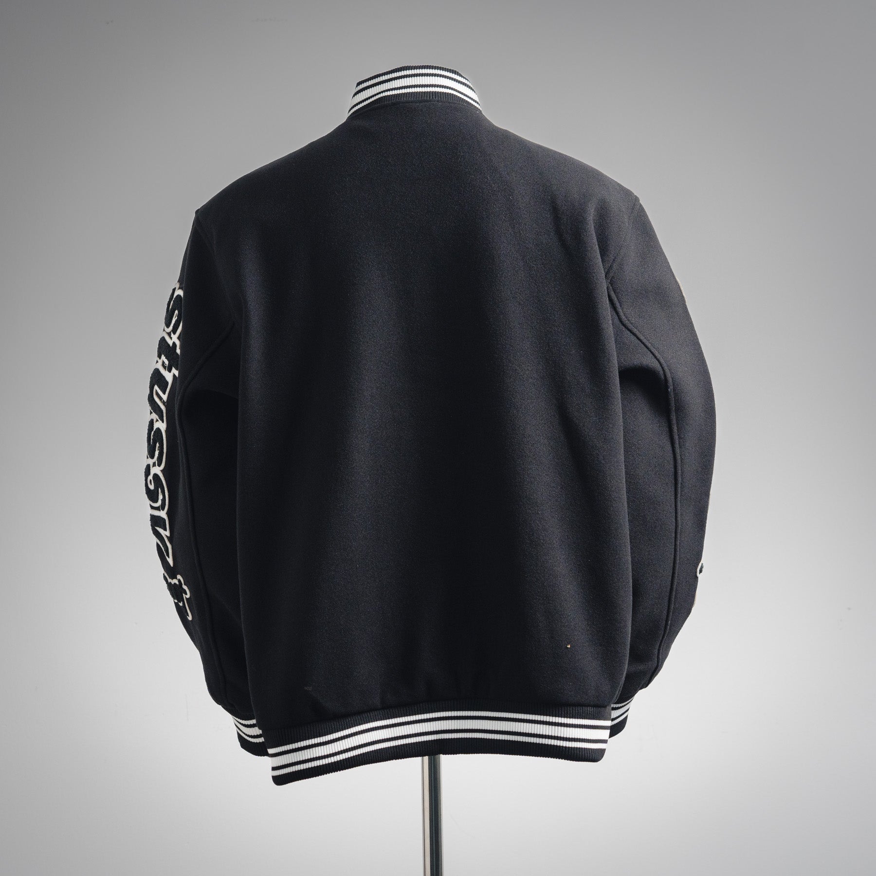 Supre 25fw sports jacket