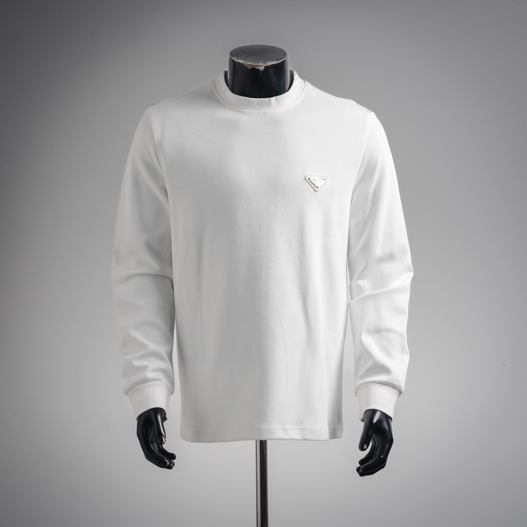 Pra 25fw embroidered sweatshirt