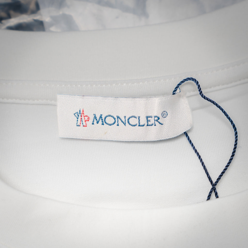 Mon 25fw embroidered sweatshirt