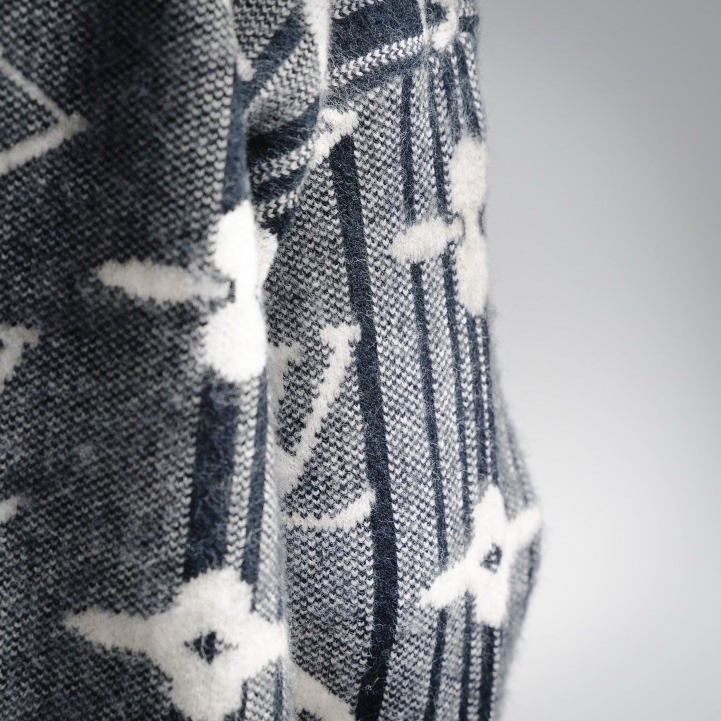 Louis 25fw jacquard cardigan