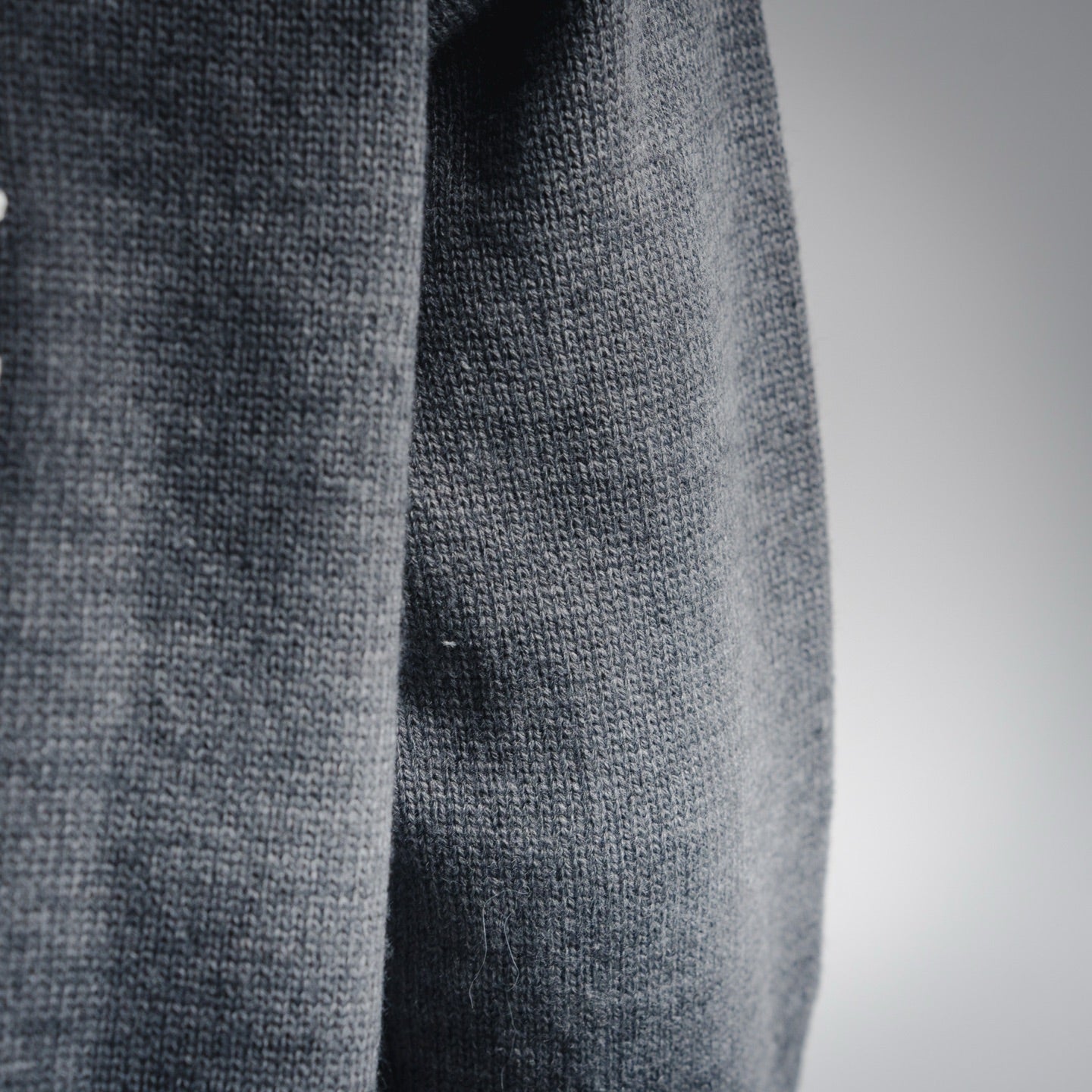 Cel 25fw all-match sweater