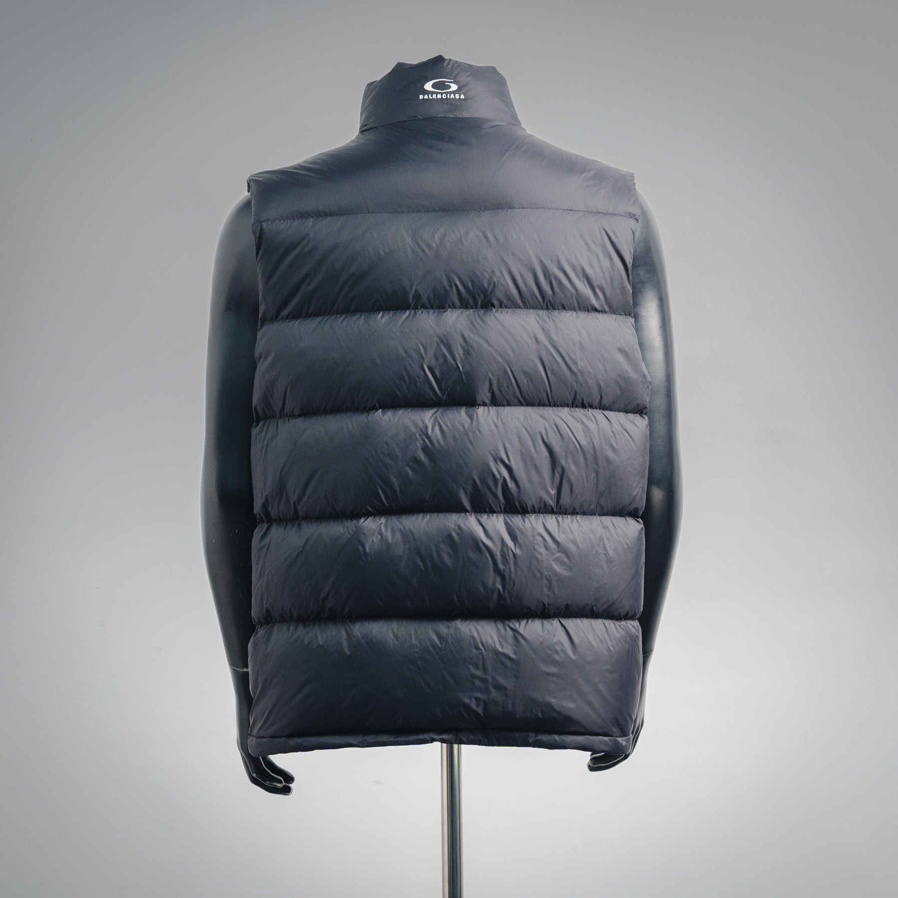 Balen 25fw down vest