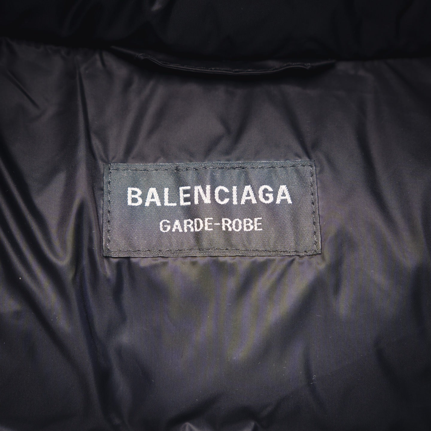 Balen 25fw down vest