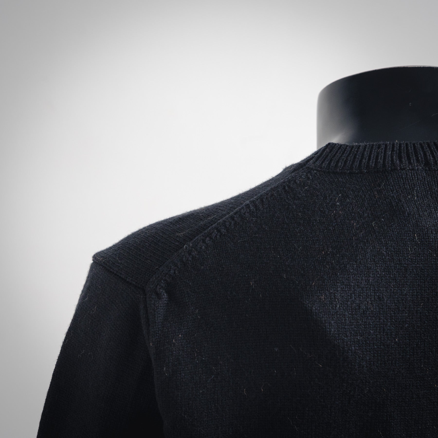 Cel 25fw all-match sweater