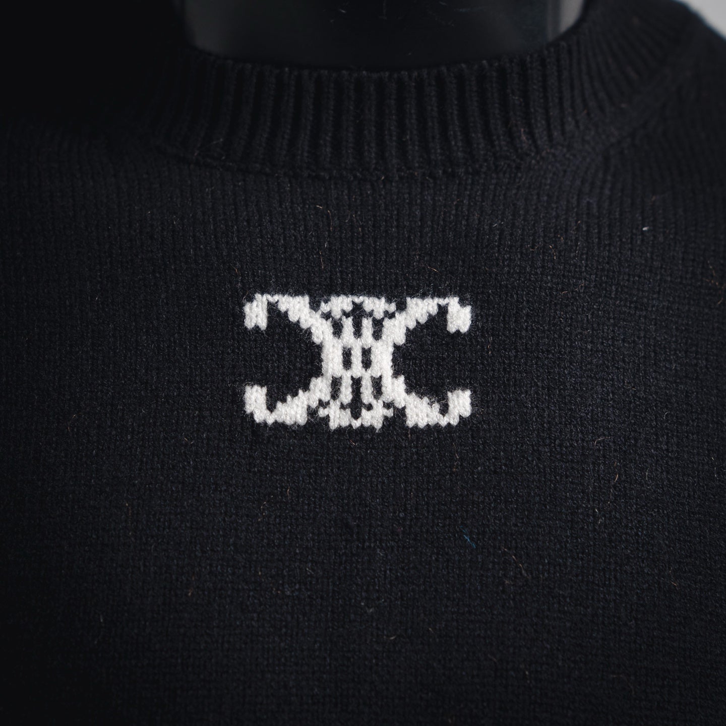 Cel 25fw all-match sweater