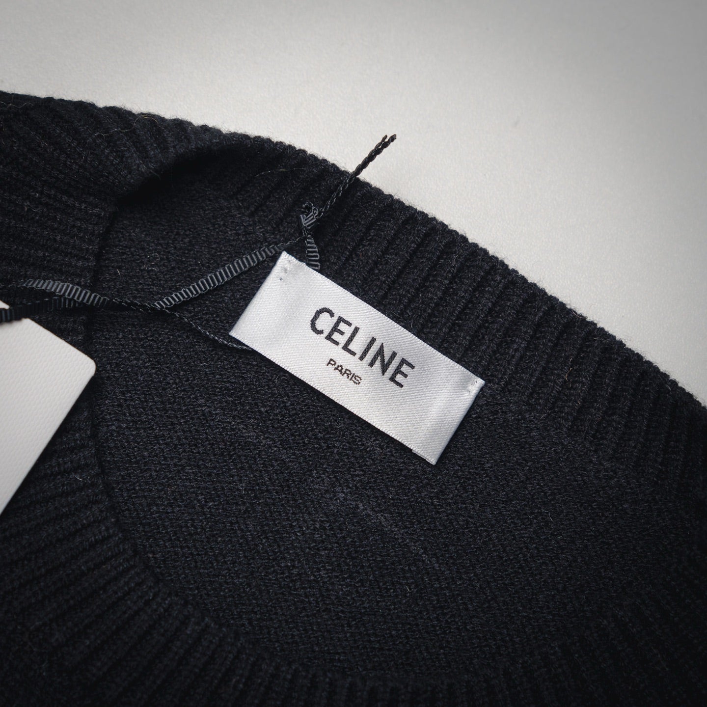 Cel 25fw all-match sweater