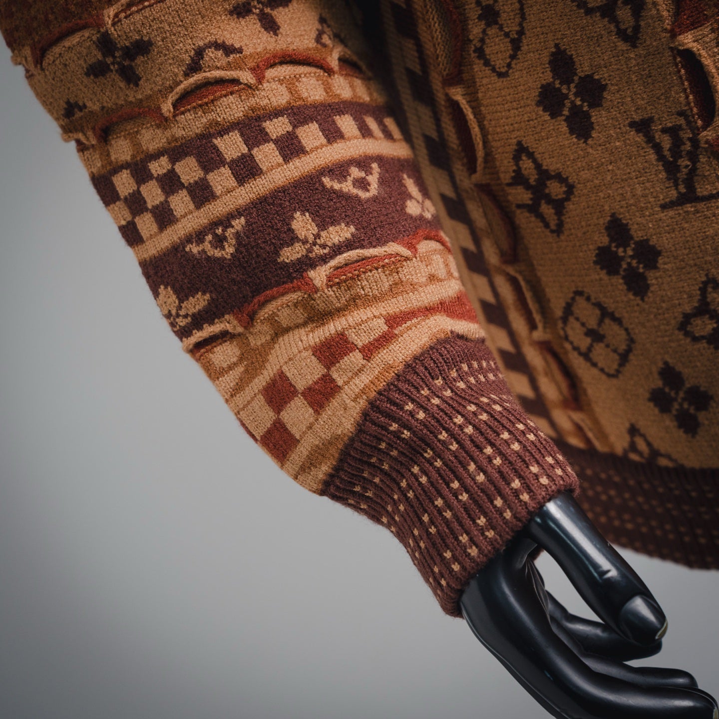 Louis 25fw jacquard sweater