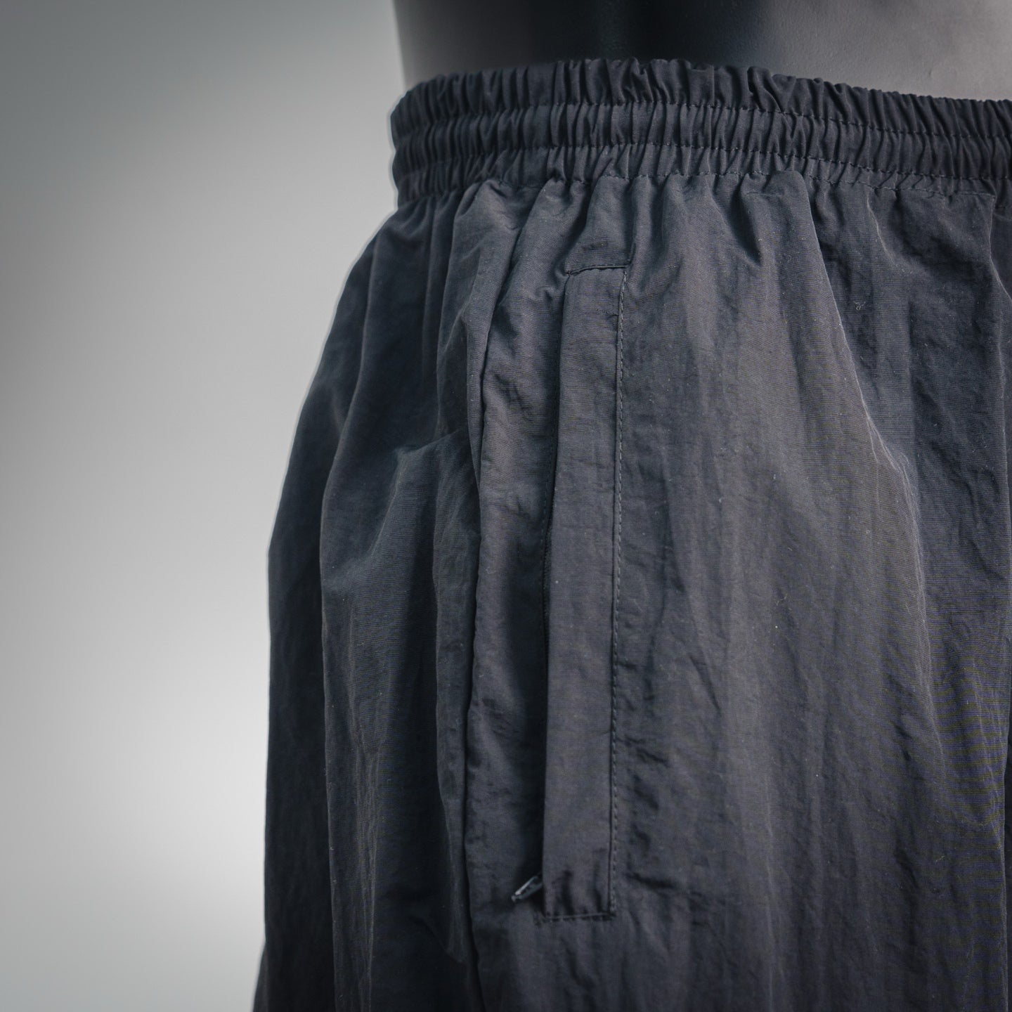 Balen 25fw embroidered pants