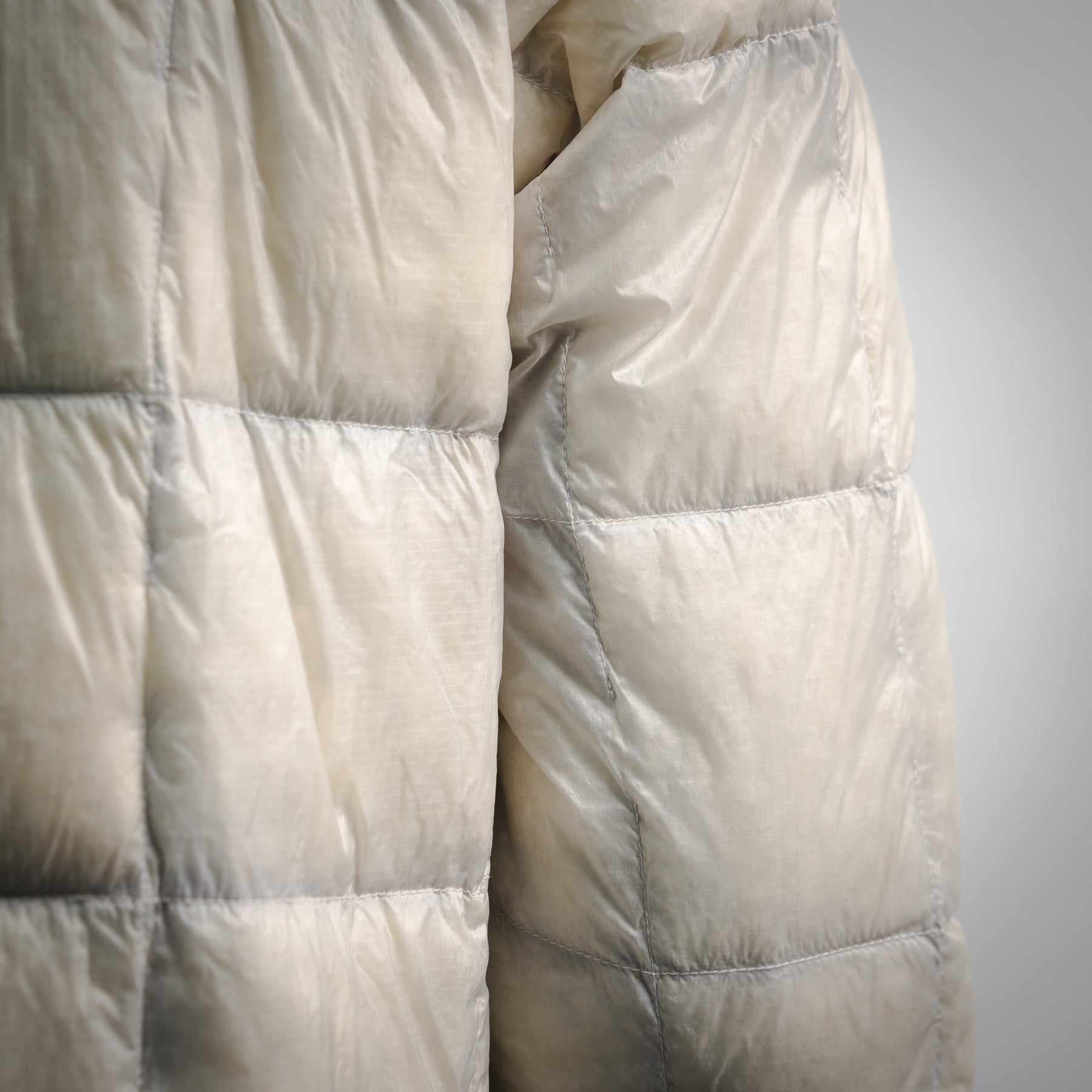 Mon 25fw down jacket