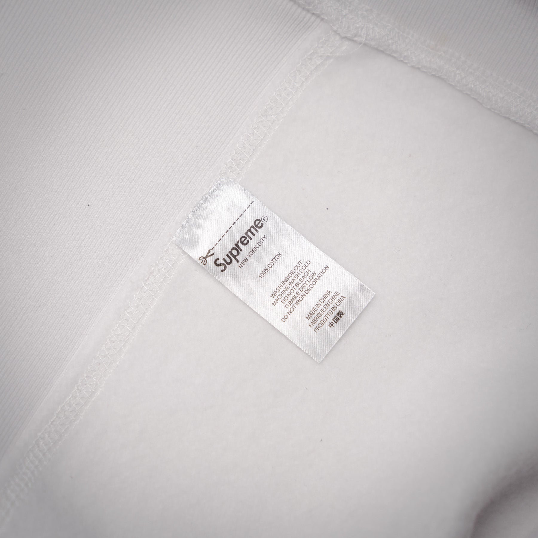 Supre 25fw printed sweatshirt