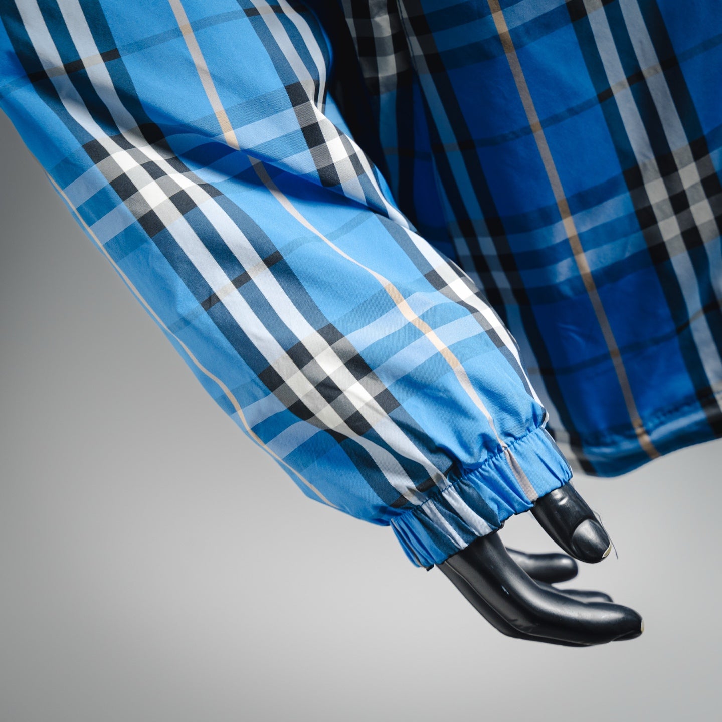 Burbery 25fw reversible jacket