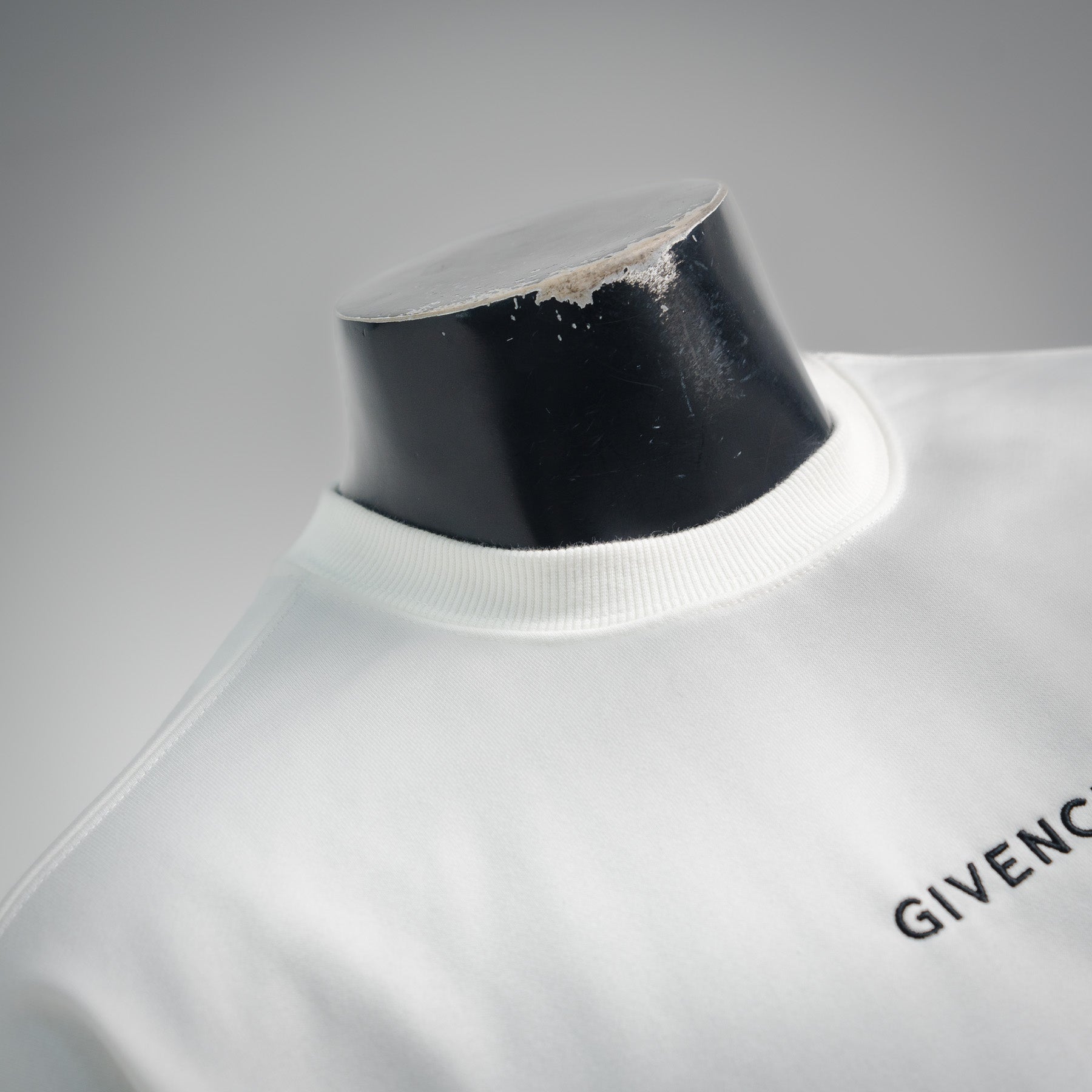 Give 25fw embroidered sweatshirt