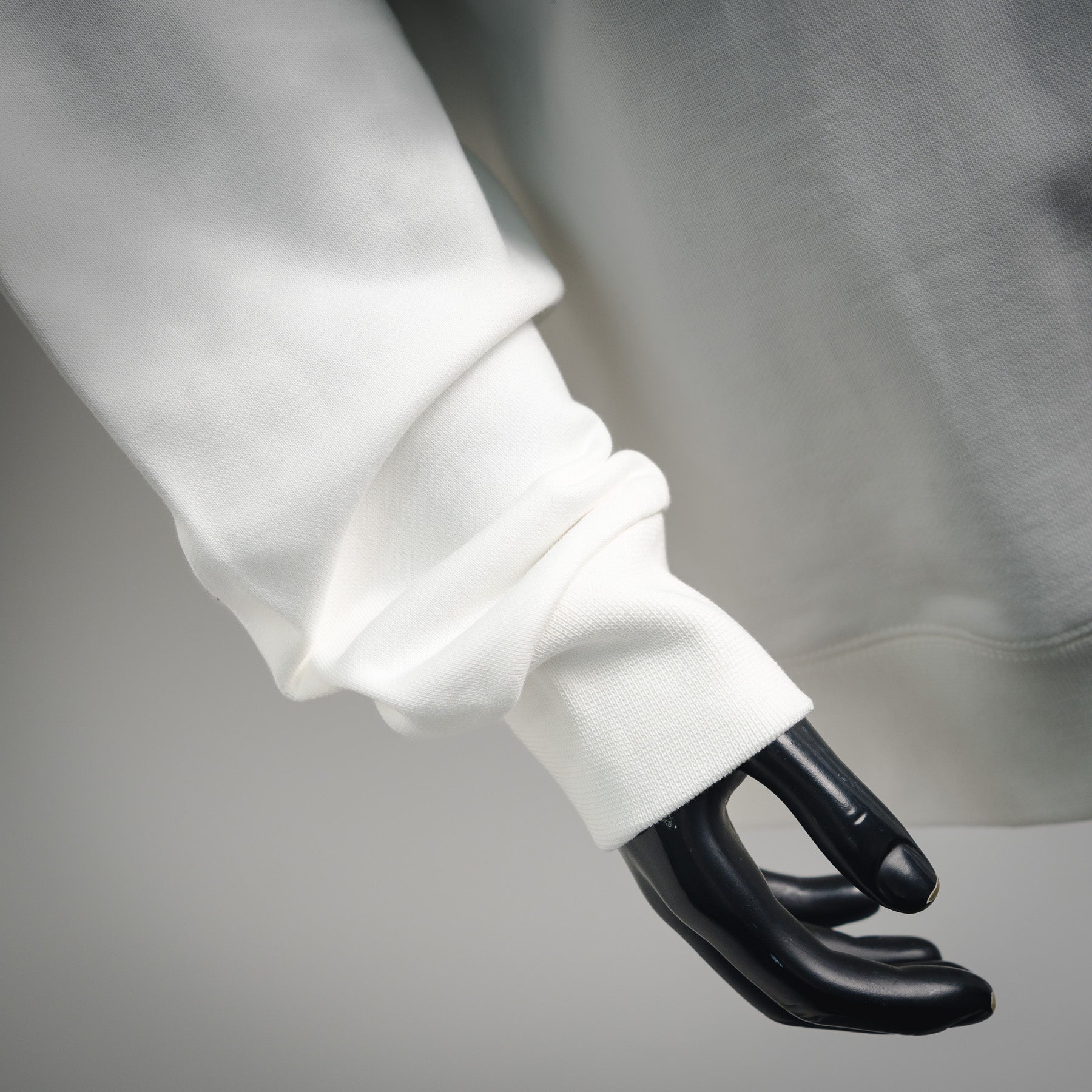 Louis 25fw embroidered sweatshirt