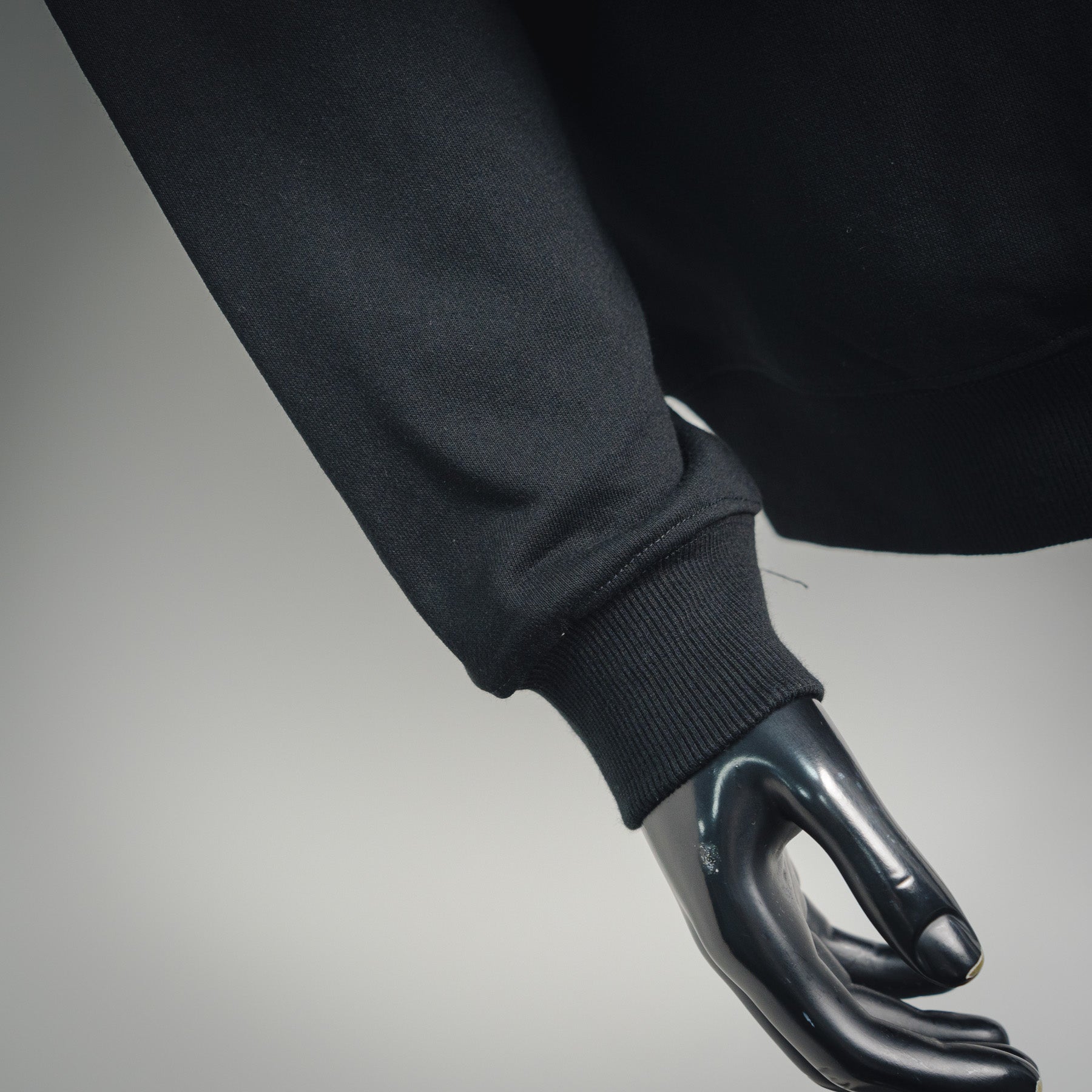 Guc 25fw embroidered sweatshirt