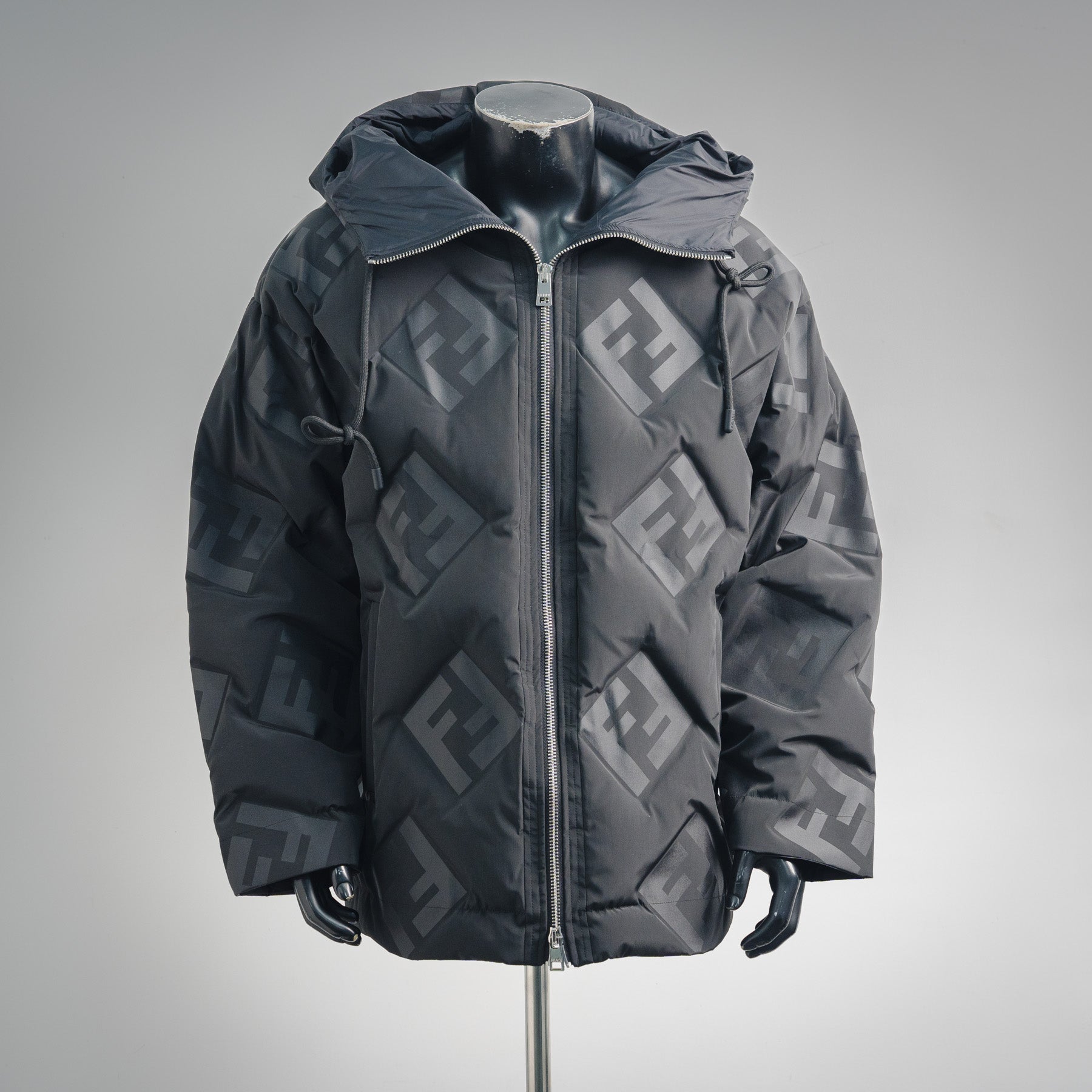 Fend 25fw down jacket