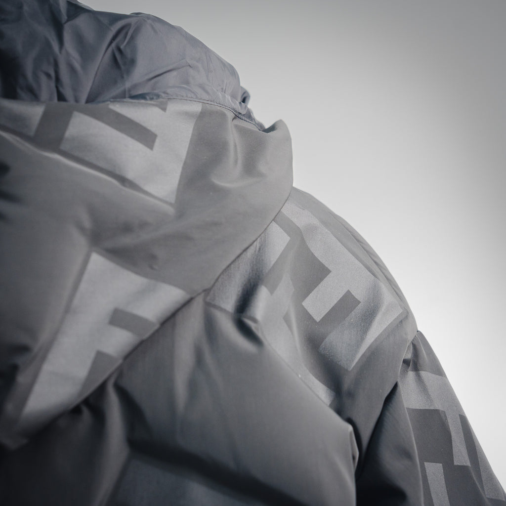 Fend 25fw down jacket