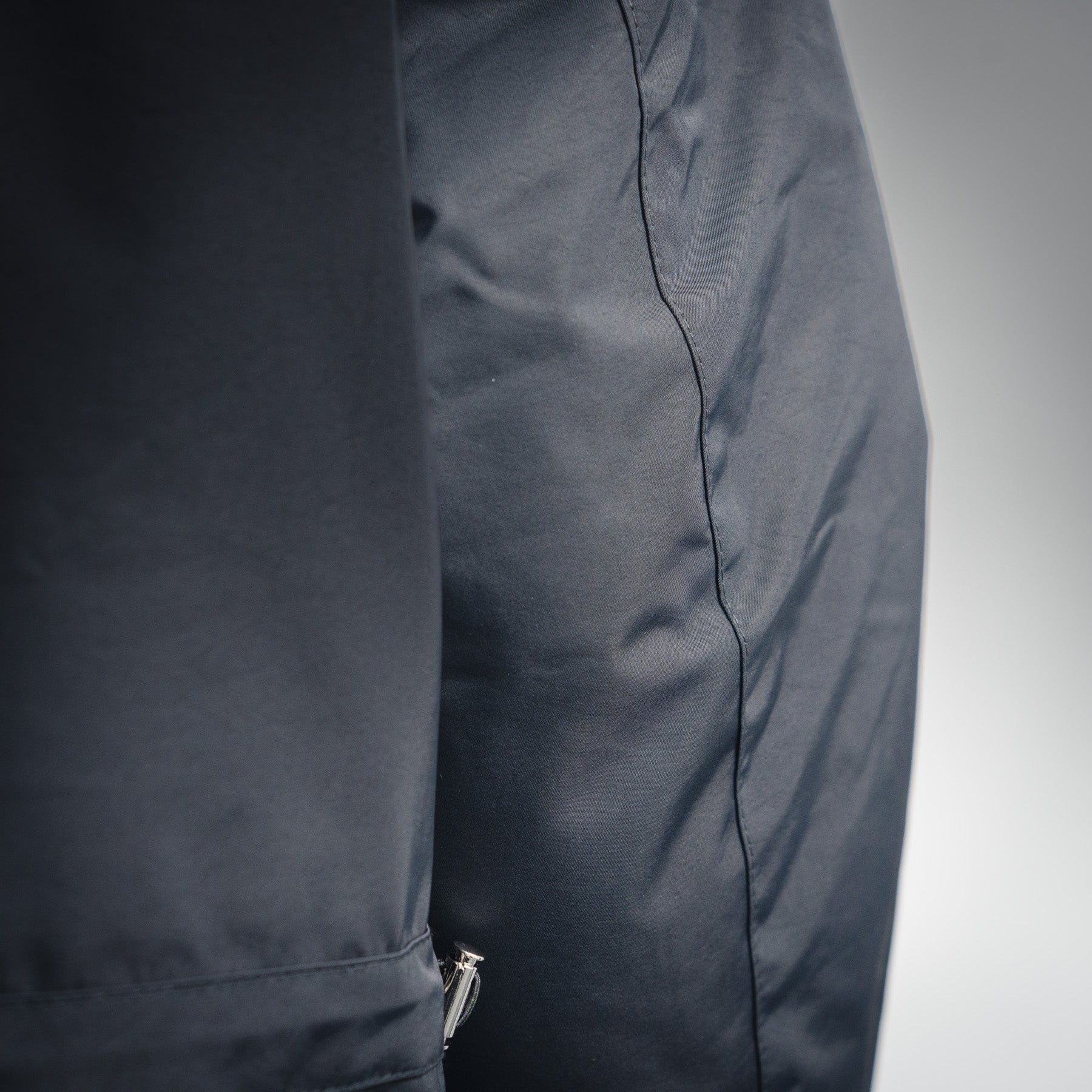 Loe 25fw down jacket