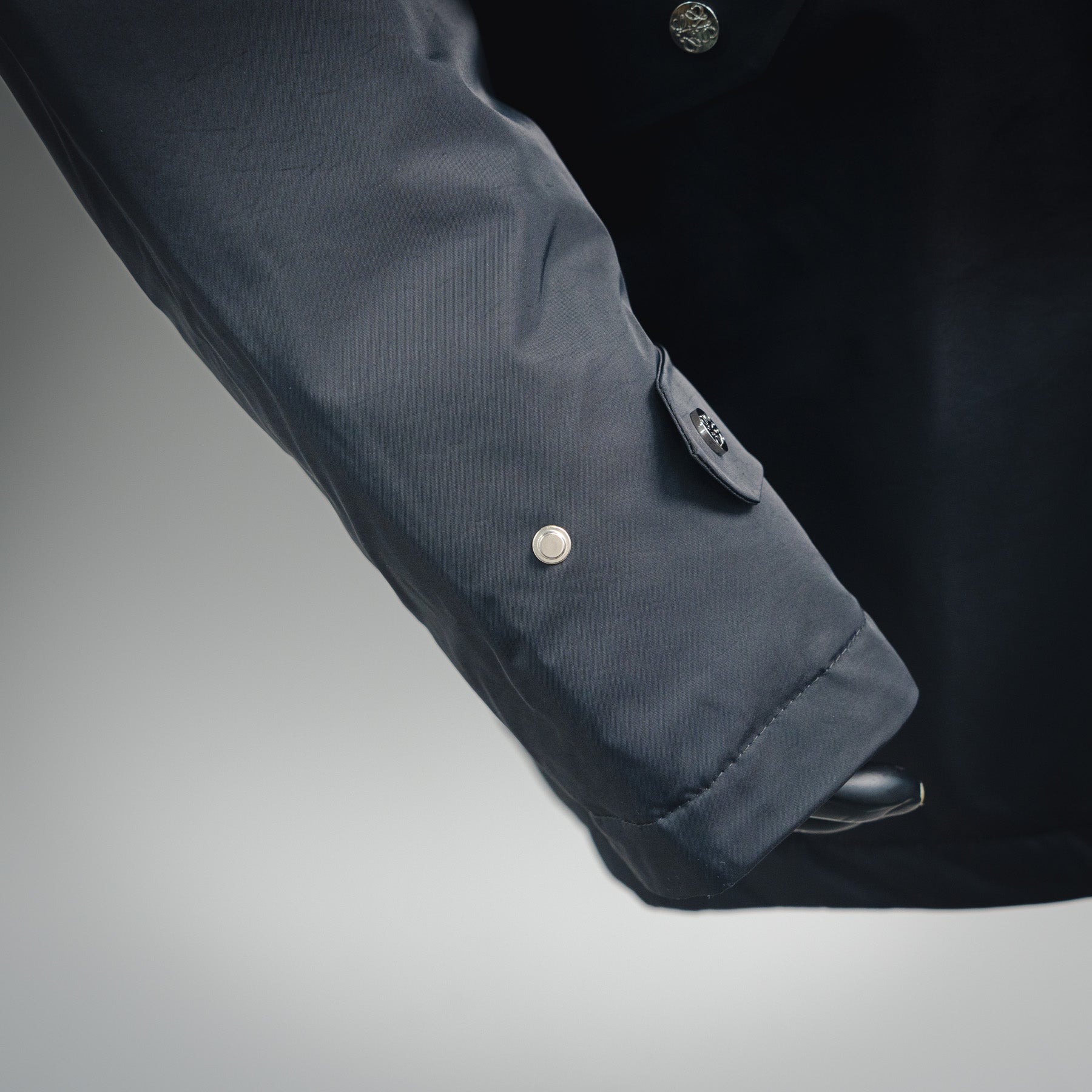 Loe 25fw down jacket