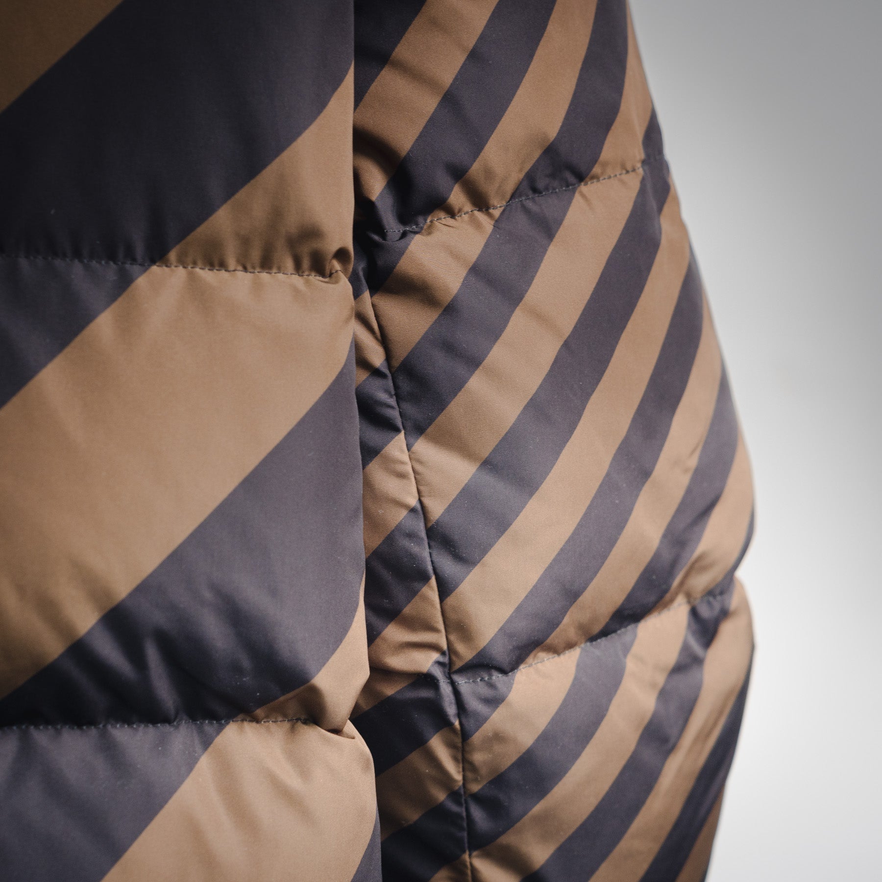 Fend 25fw printed jacket