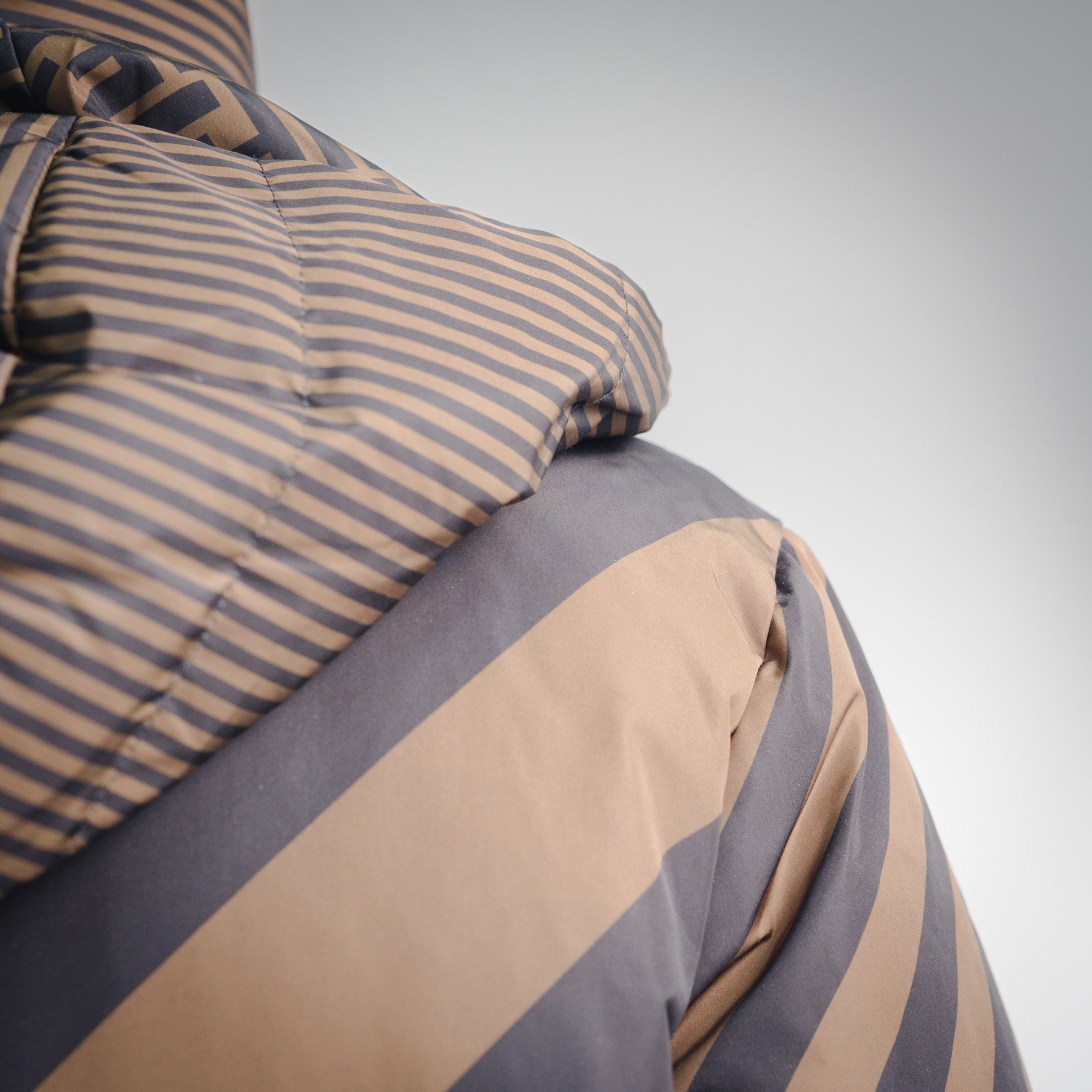 Fend 25fw printed jacket