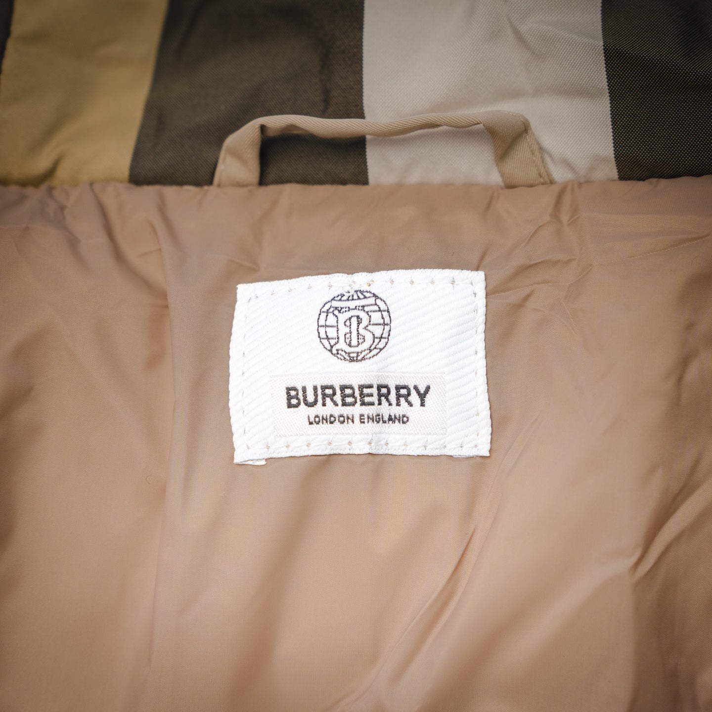 Burbery 25fw down jacket