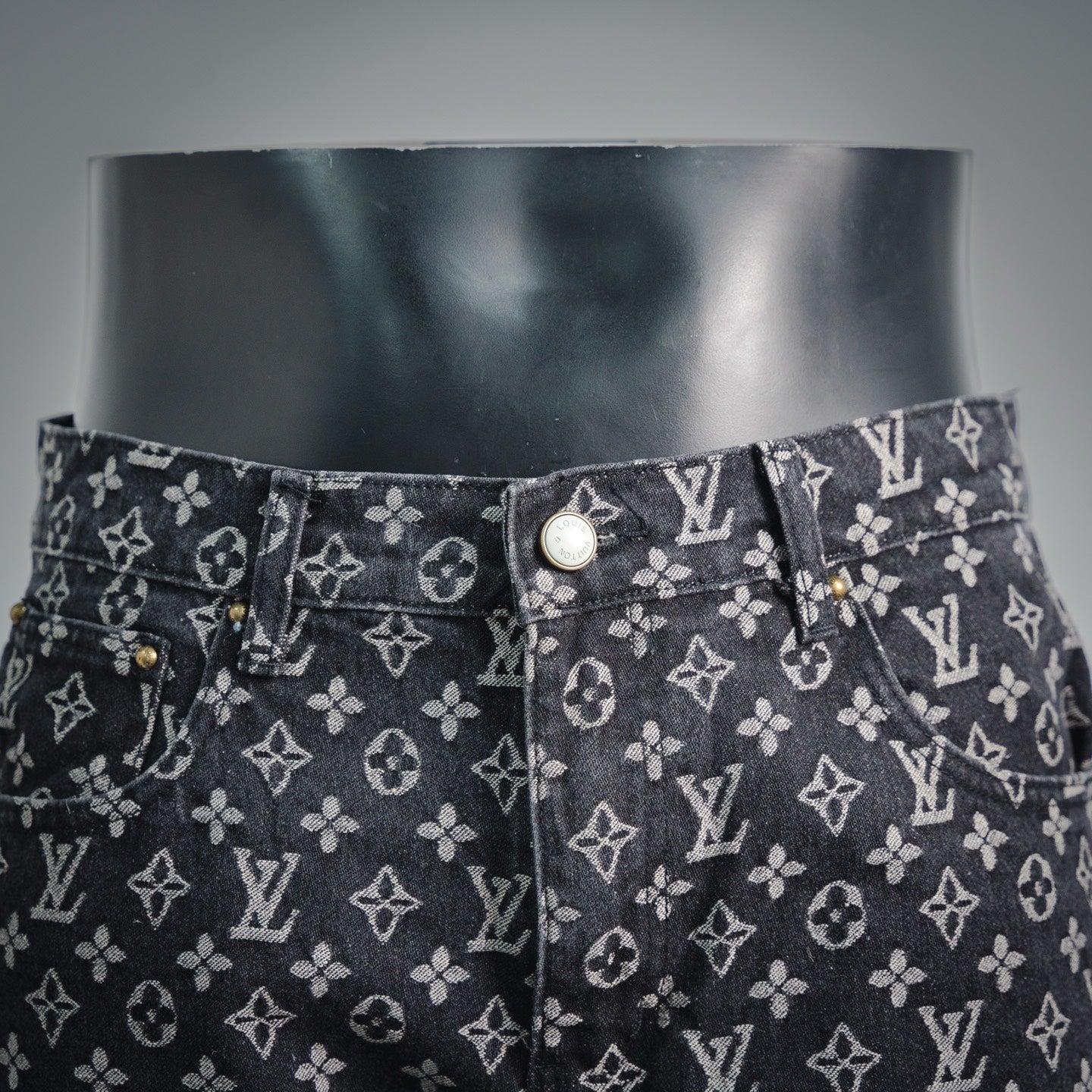 Louis 25fw all-match jeans