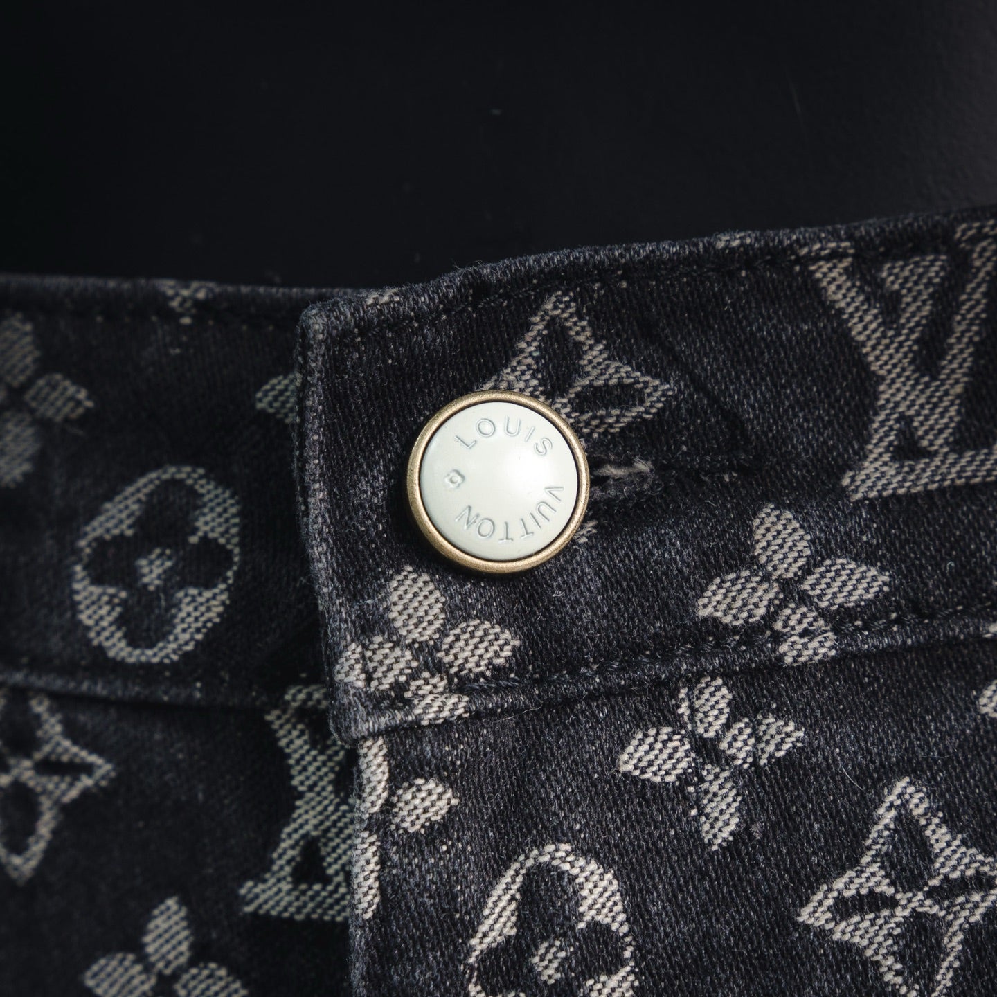 Louis 25fw all-match jeans