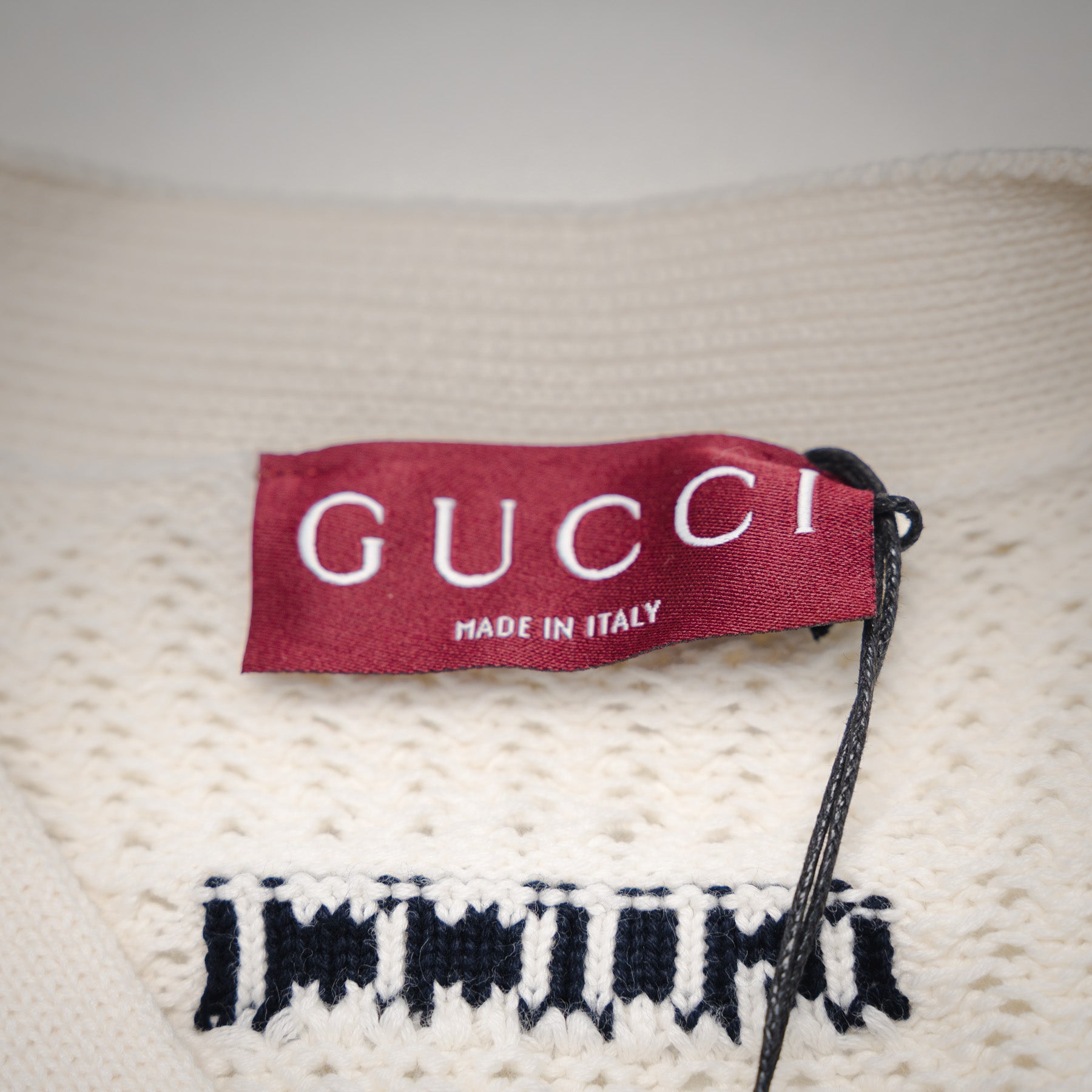 Guc 25fw knitted cardigan