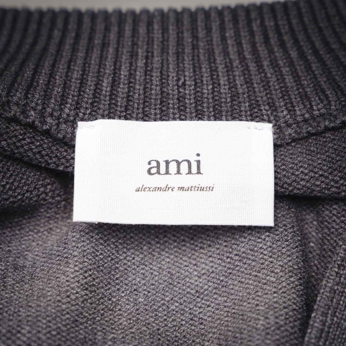 Ami 25fw jacquard cardigan