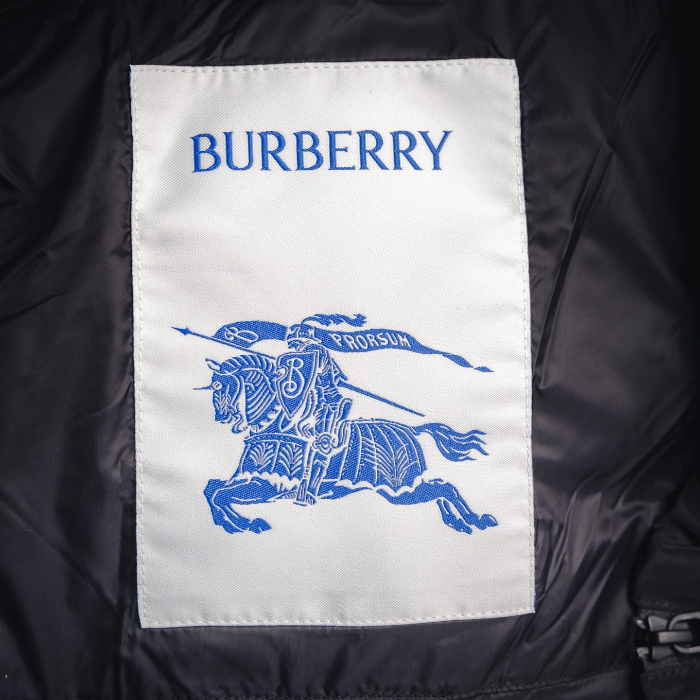 Burbery 25fw down jacket