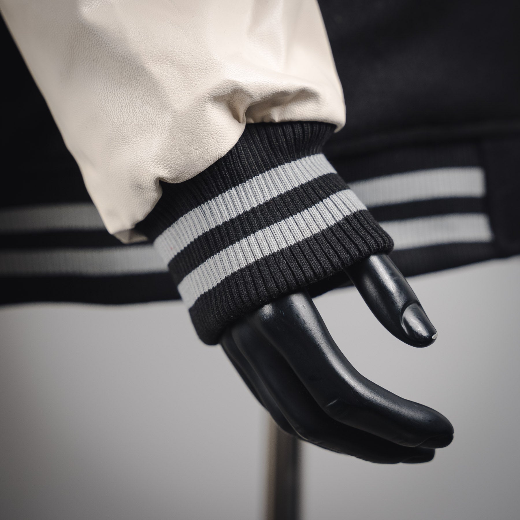 Stussy 25fw embroidered jacket